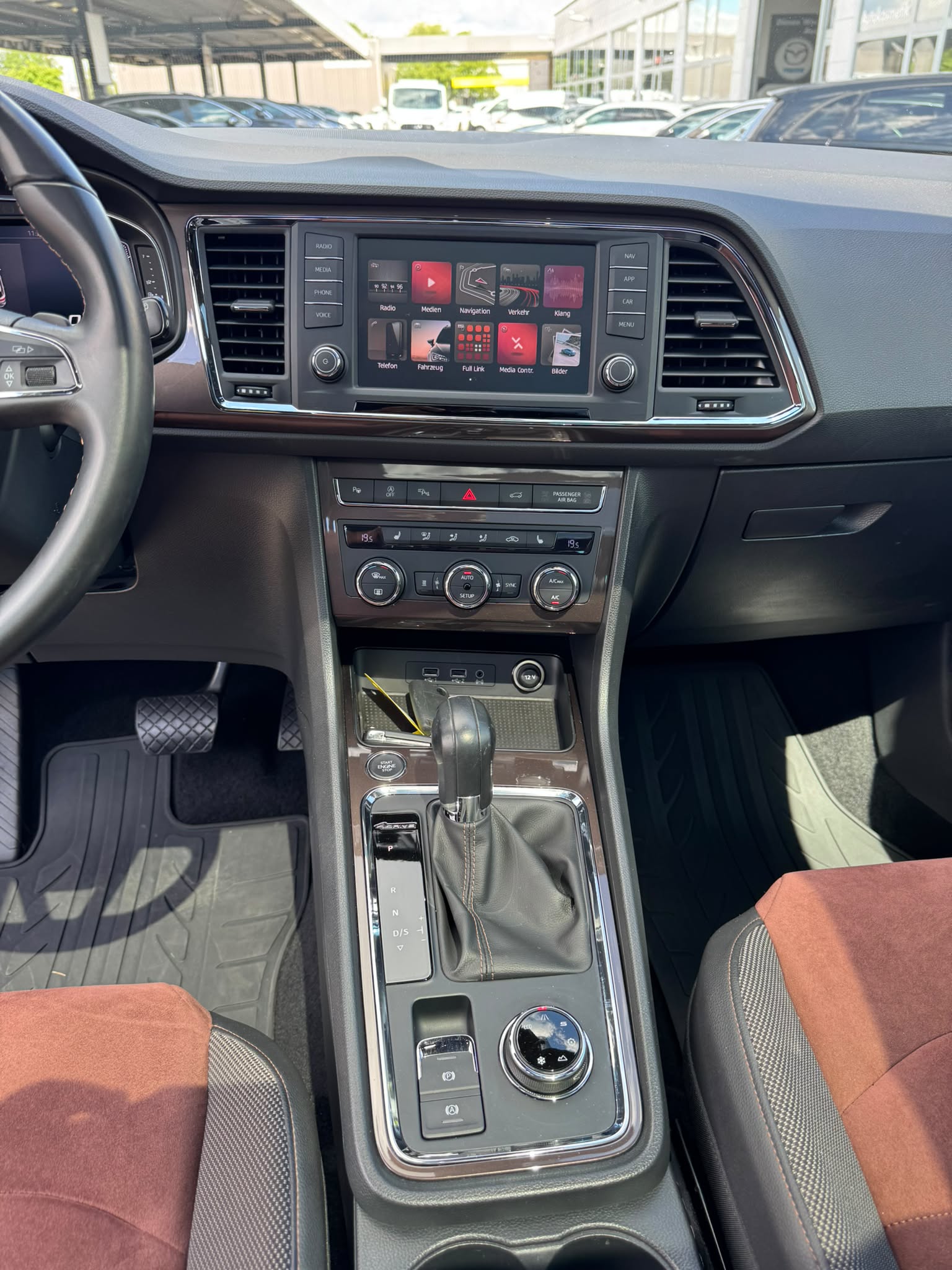 SEAT Ateca 2.0 TSI Xcellence 4Drive DSG-image-12