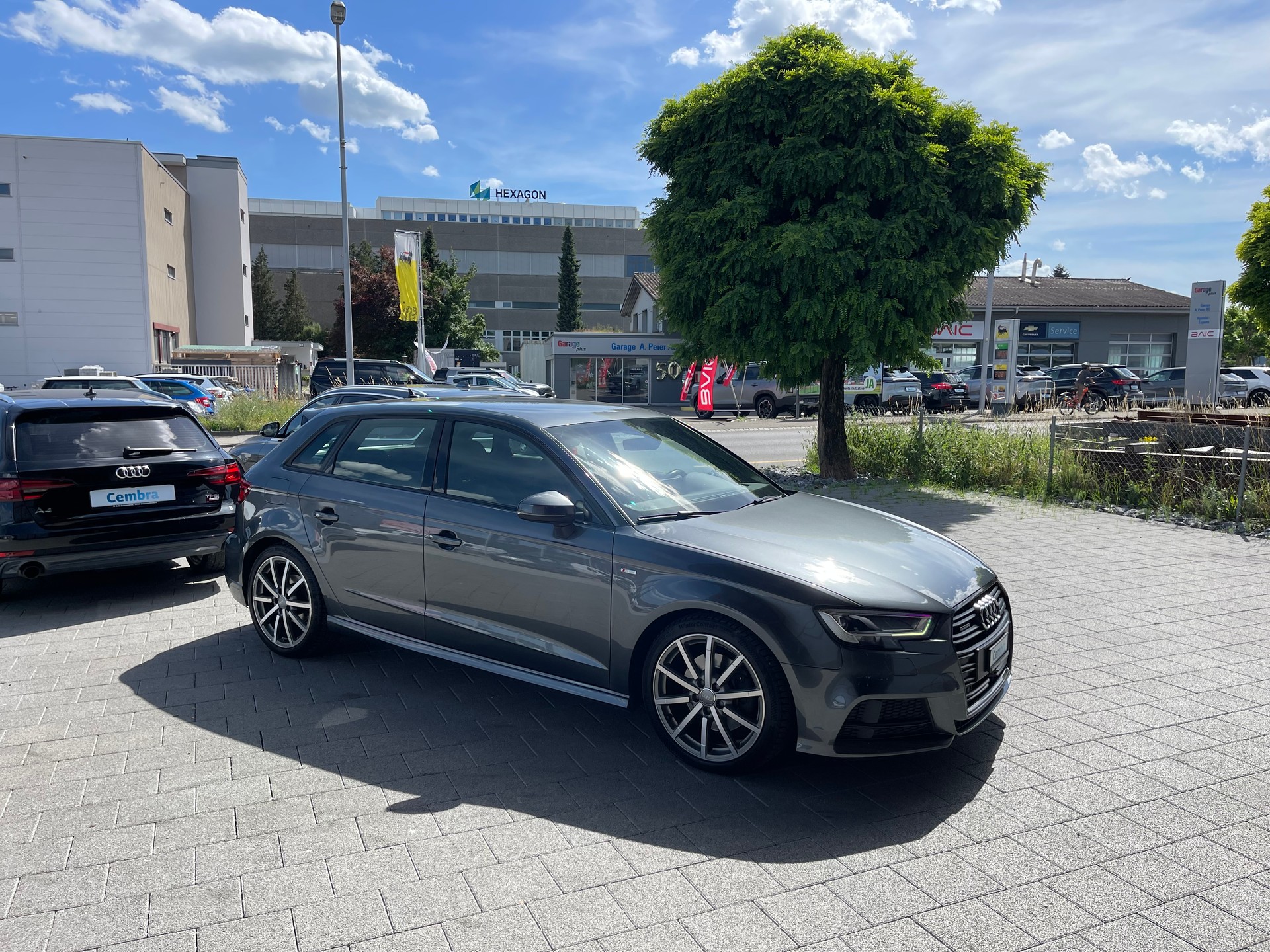 AUDI A3 Sportback 40 TFSI S-Line quattro S-tronic-image-3