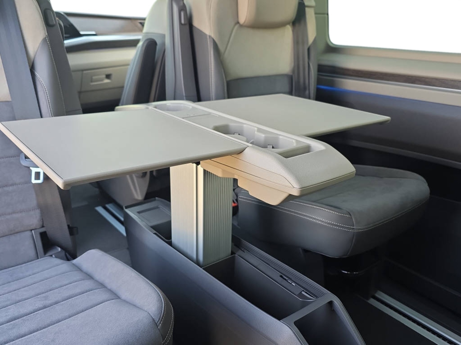 VW Multivan kurz 1.5 eHybrid Style 4Motion DSG-image-7