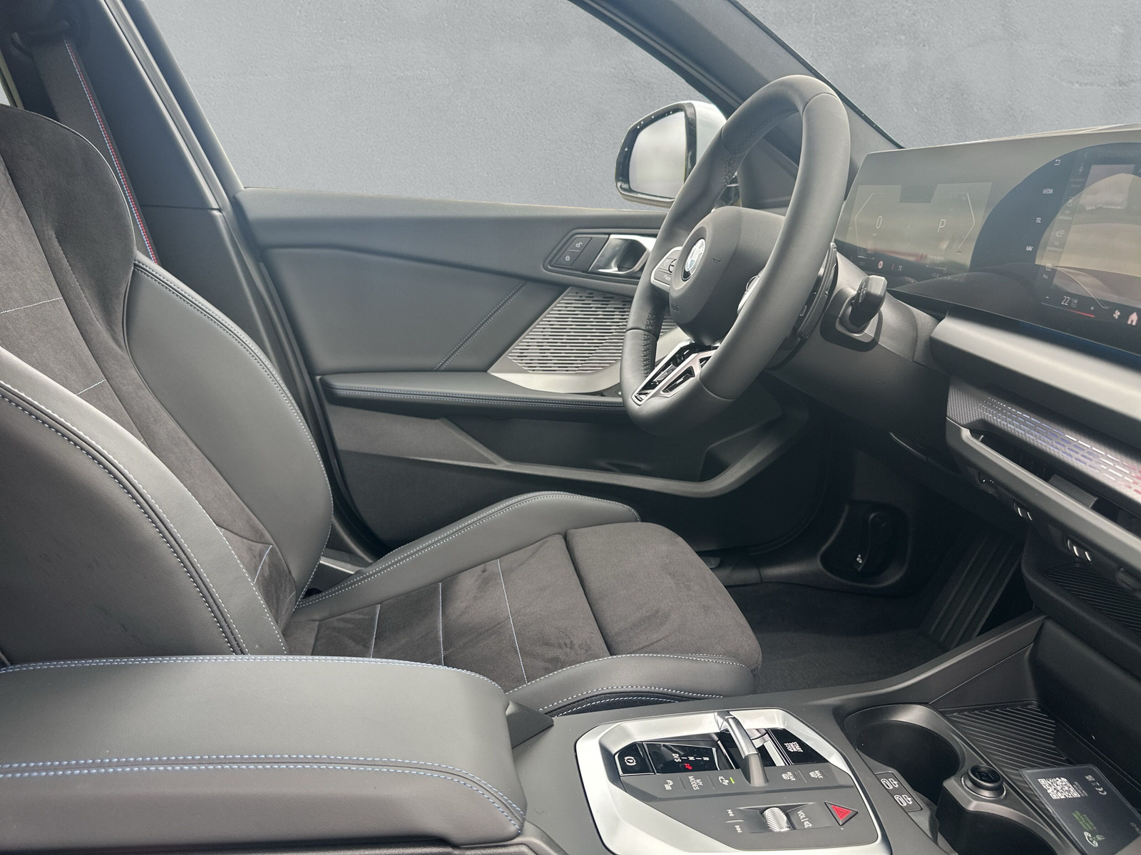 BMW 123 xDrive M Sport Pro Steptronic-image-13