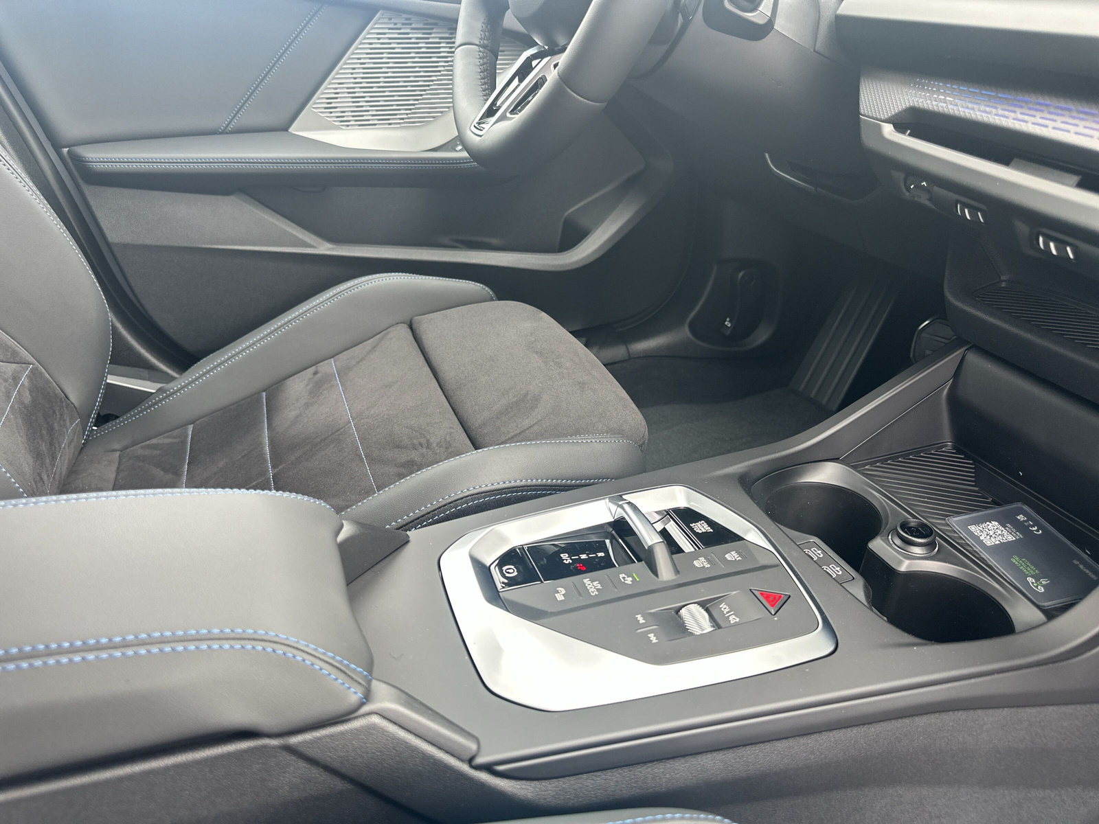 BMW 123 xDrive M Sport Pro Steptronic-image-14