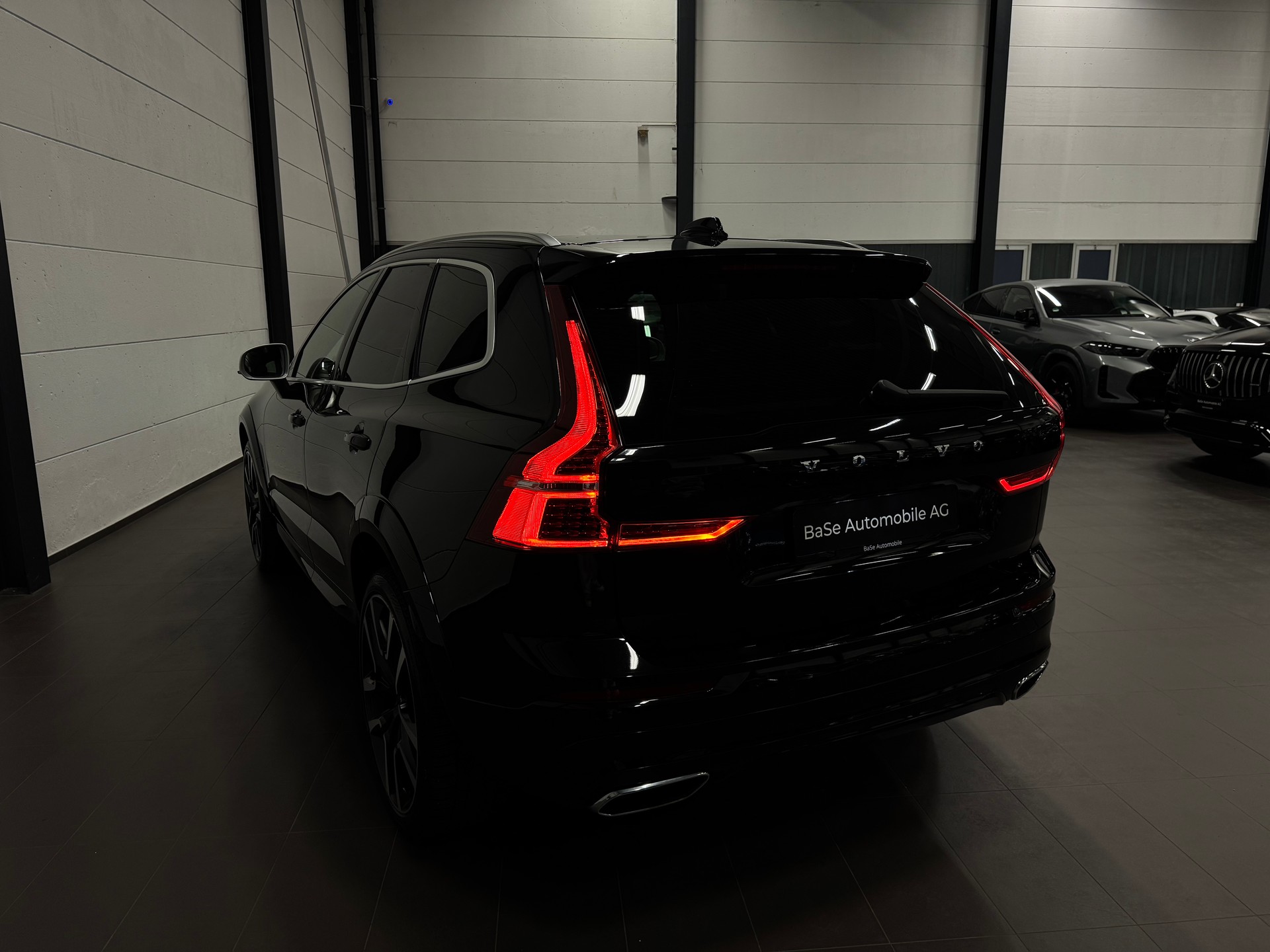 VOLVO XC60 T6 AWD R-Design Geartronic-image-15