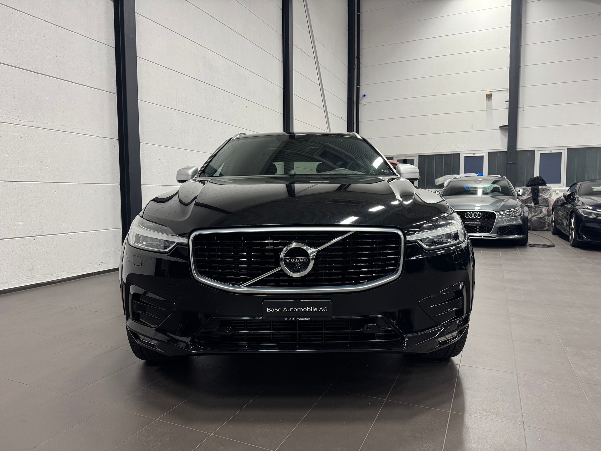 VOLVO XC60 T6 AWD R-Design Geartronic-image-6