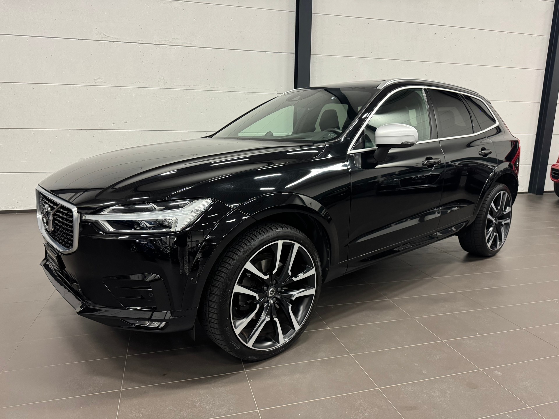 VOLVO XC60 T6 AWD R-Design Geartronic-image-0