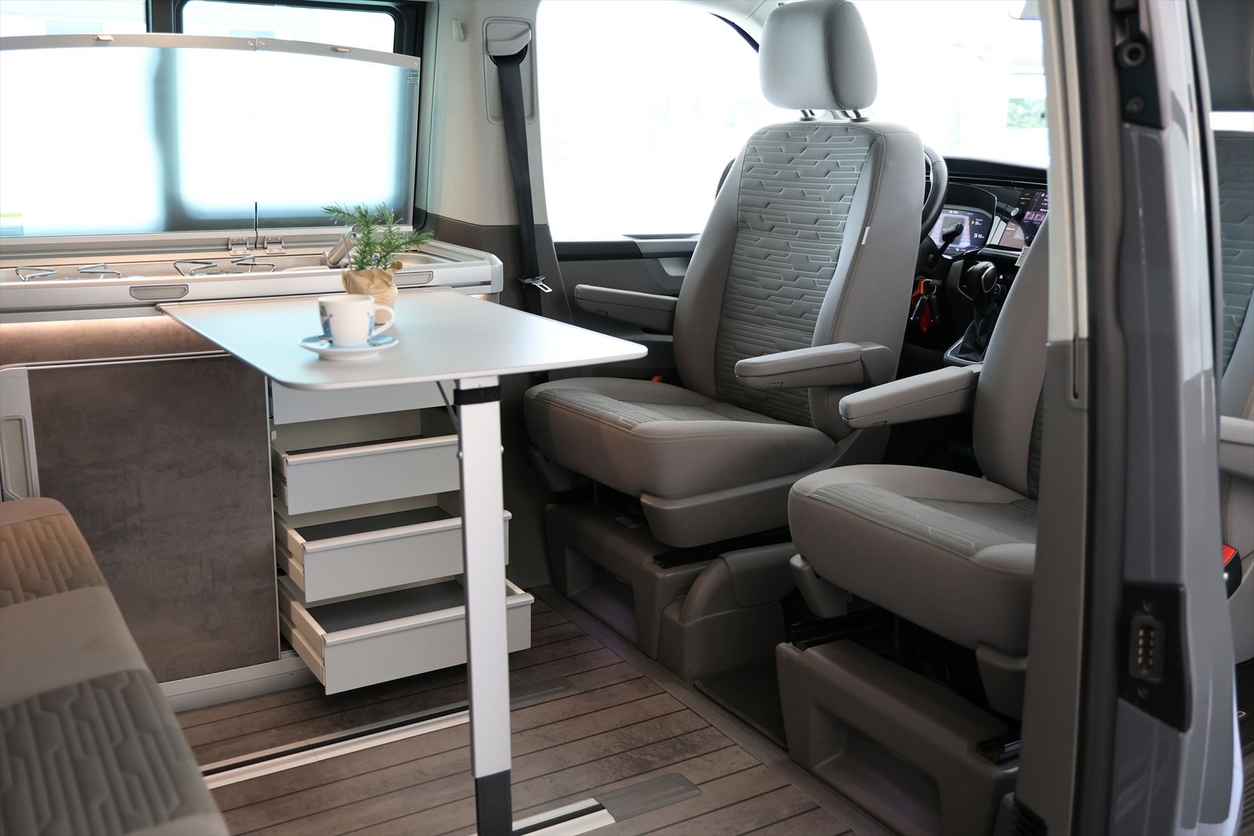 VW T6.1 California Ocean DSG Edition 5 Sitzplätze-image-12