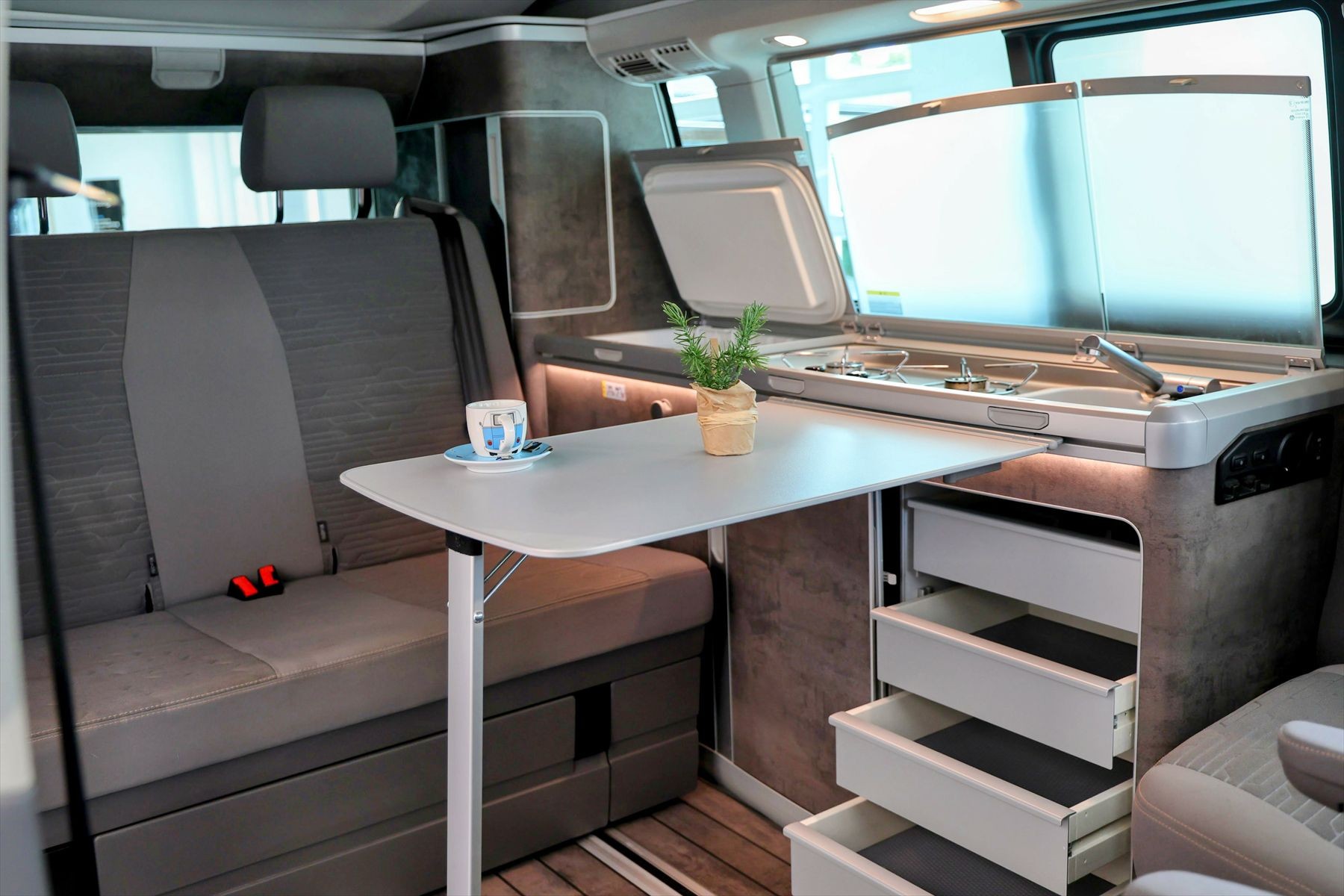 VW T6.1 California Ocean DSG Edition 5 Sitzplätze-image-11