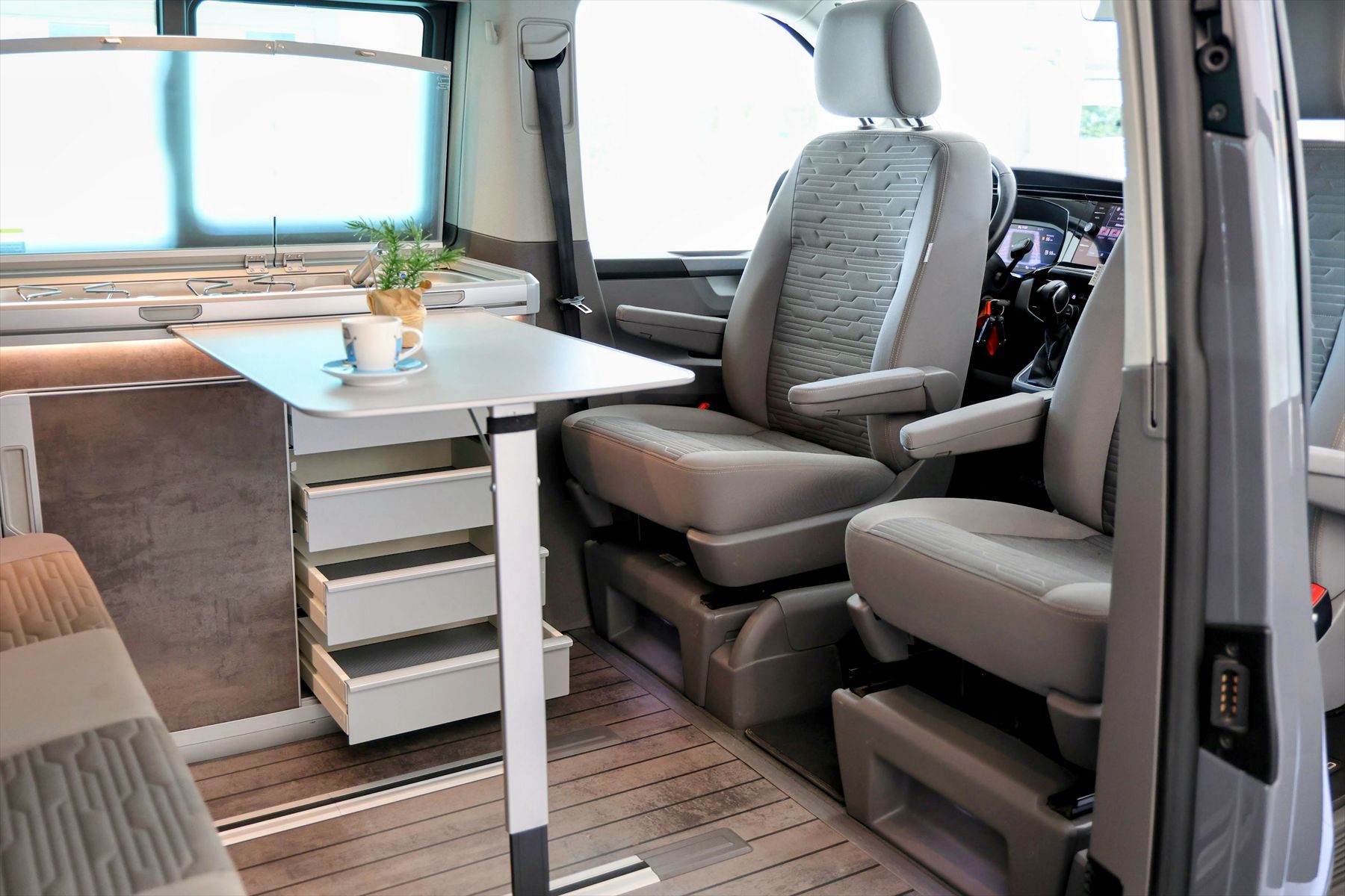 VW T6.1 California Ocean DSG Edition 5 Sitzplätze-image-2