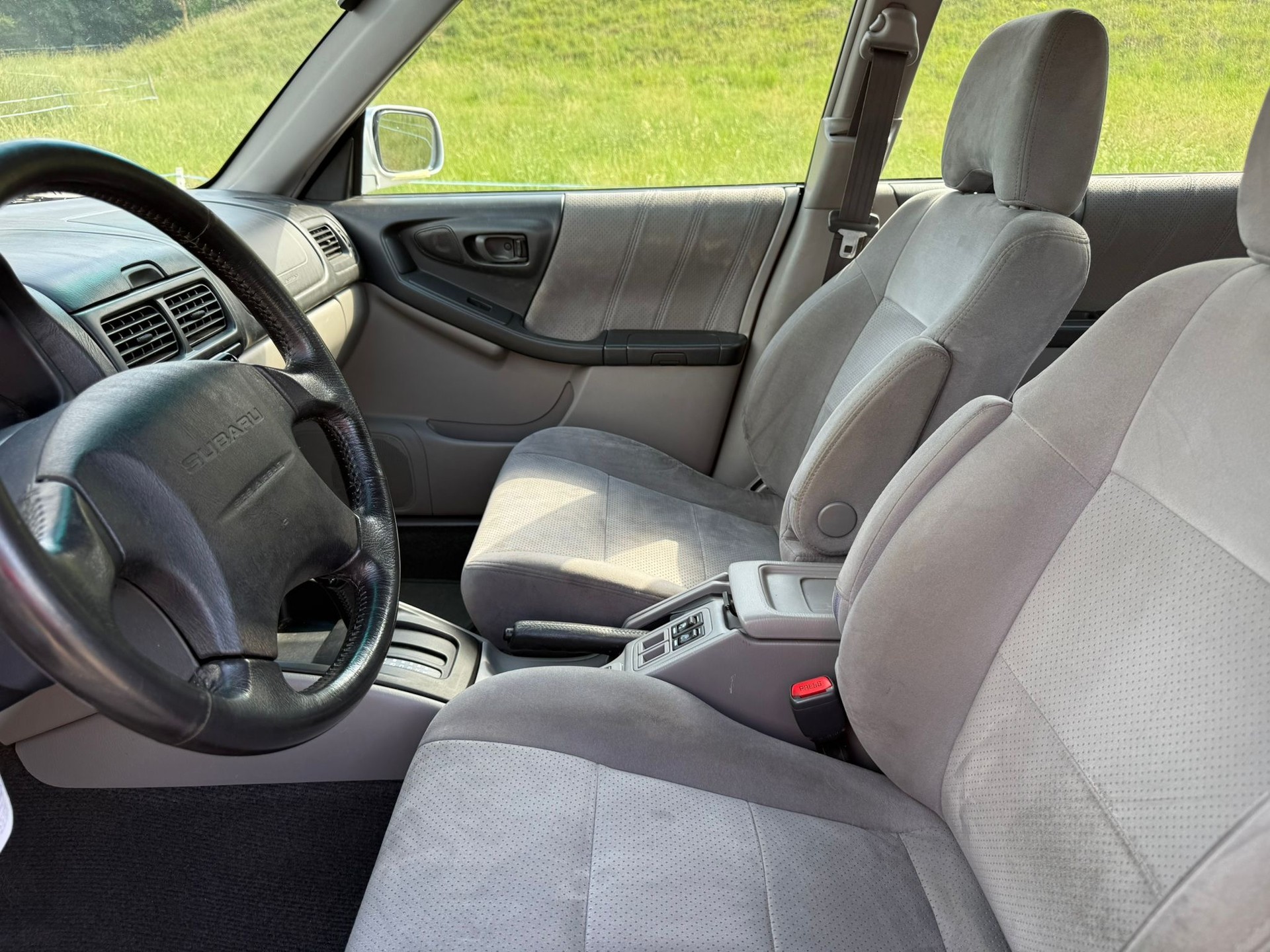 SUBARU Forester 2.0 Turbo Club Automatic-image-8