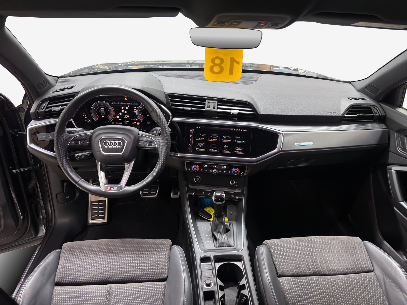 AUDI Q3 35 TFSI S line Attraction S-tronic-image-8