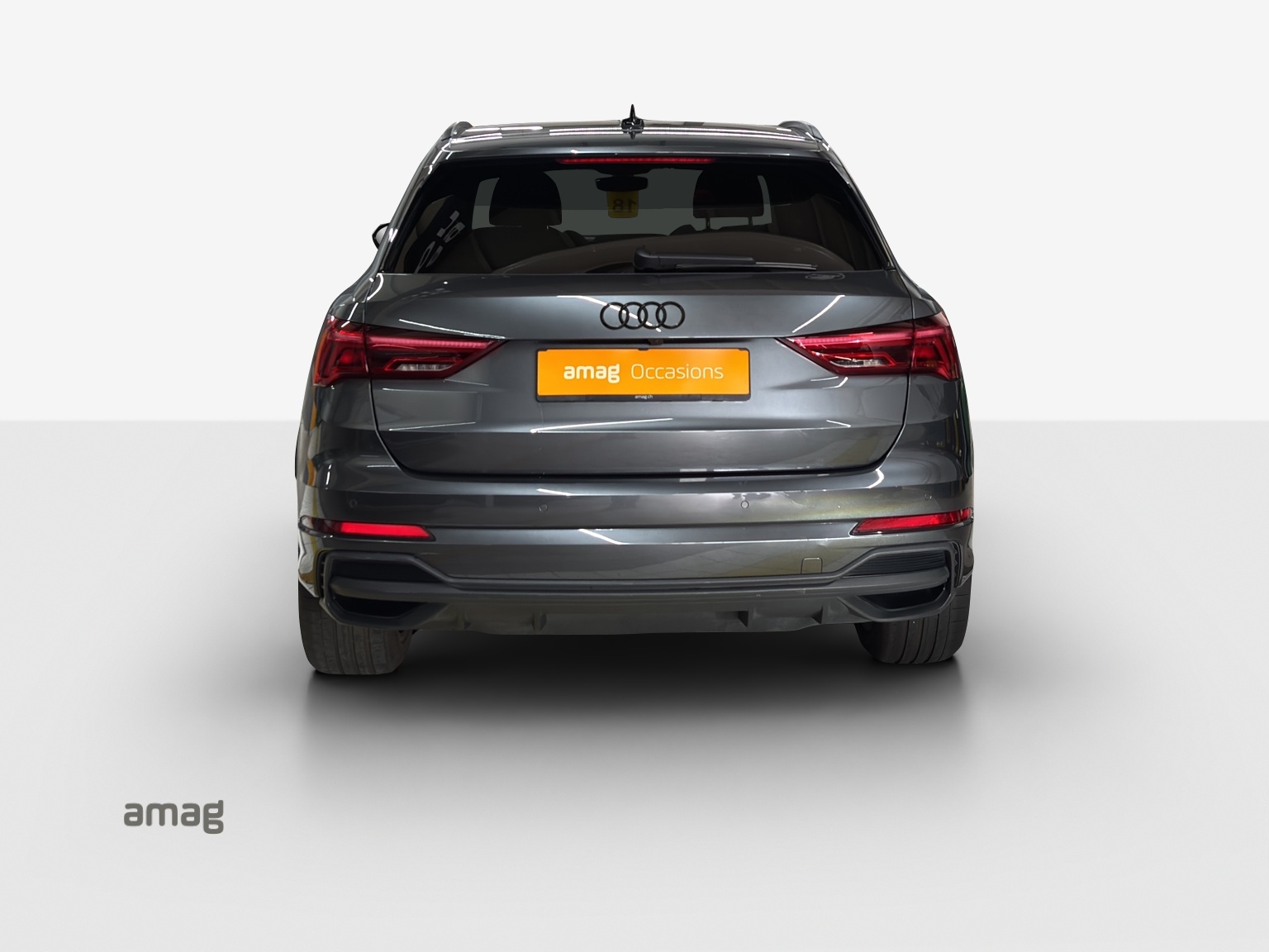 AUDI Q3 35 TFSI S line Attraction S-tronic-image-3
