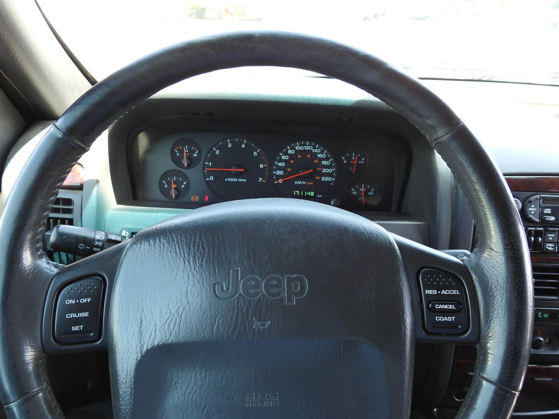 JEEP Grand Cherokee 4.7 Limited Automatic-image-26