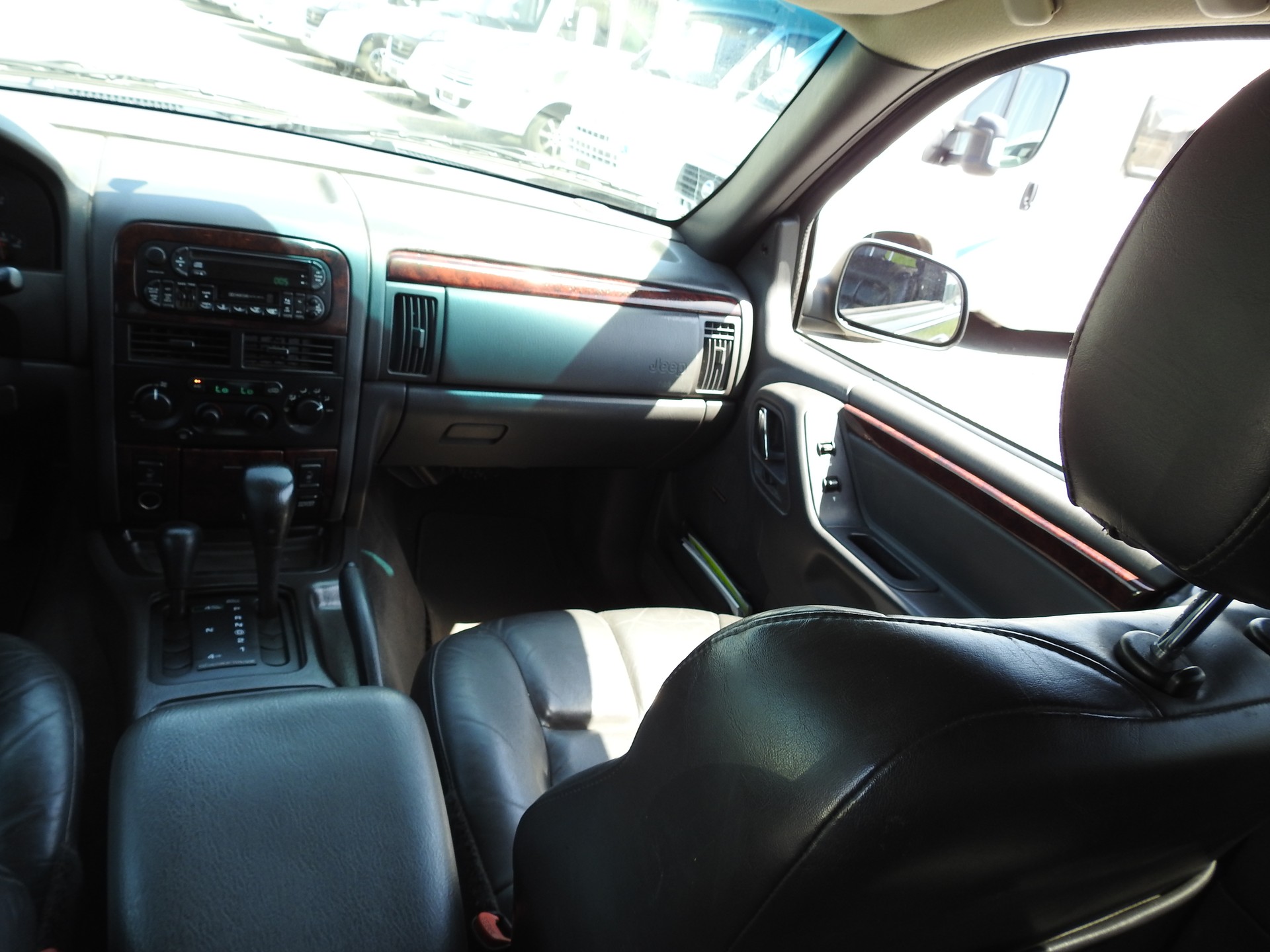 JEEP Grand Cherokee 4.7 Limited Automatic-image-18