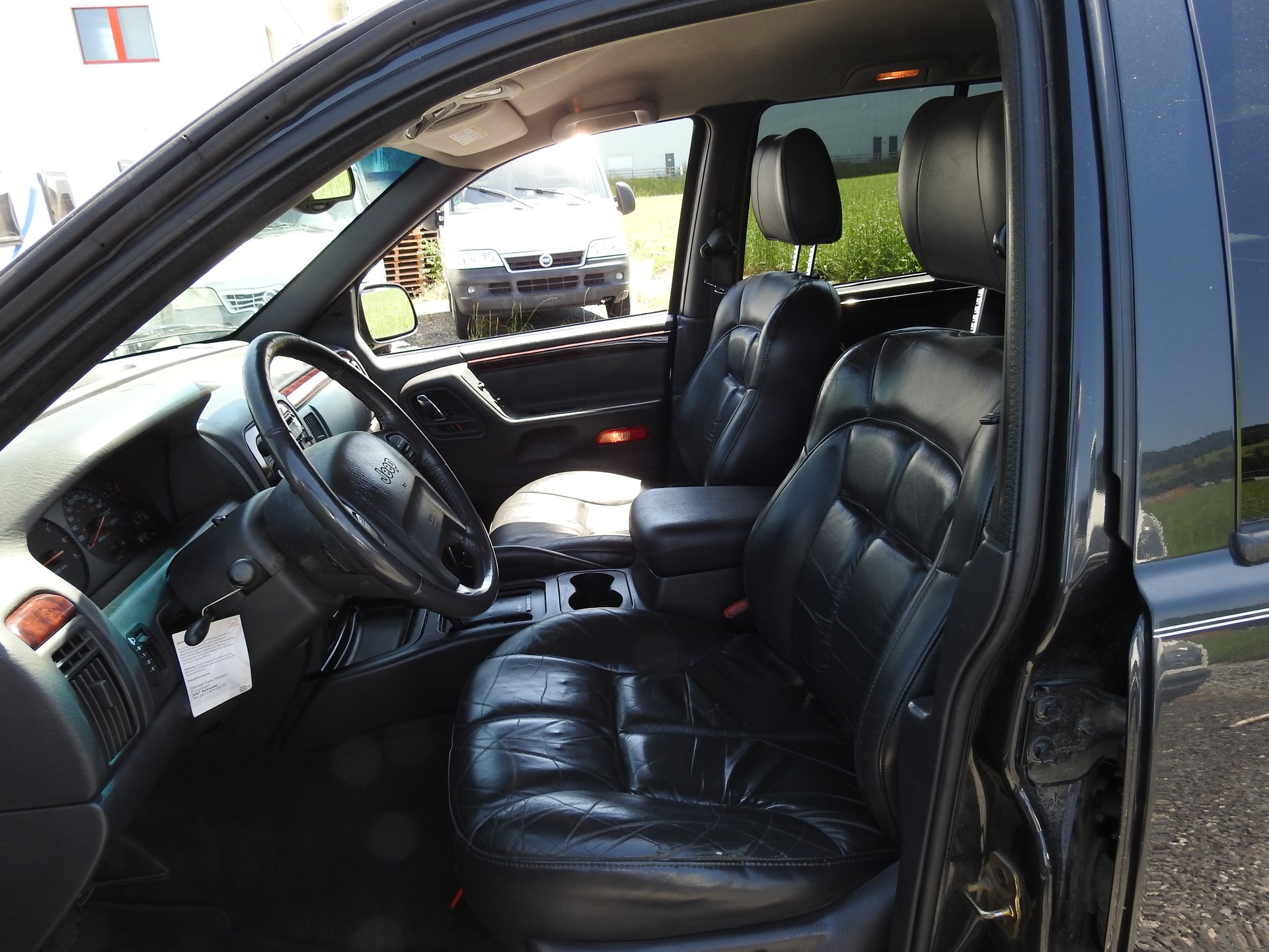 JEEP Grand Cherokee 4.7 Limited Automatic-image-12