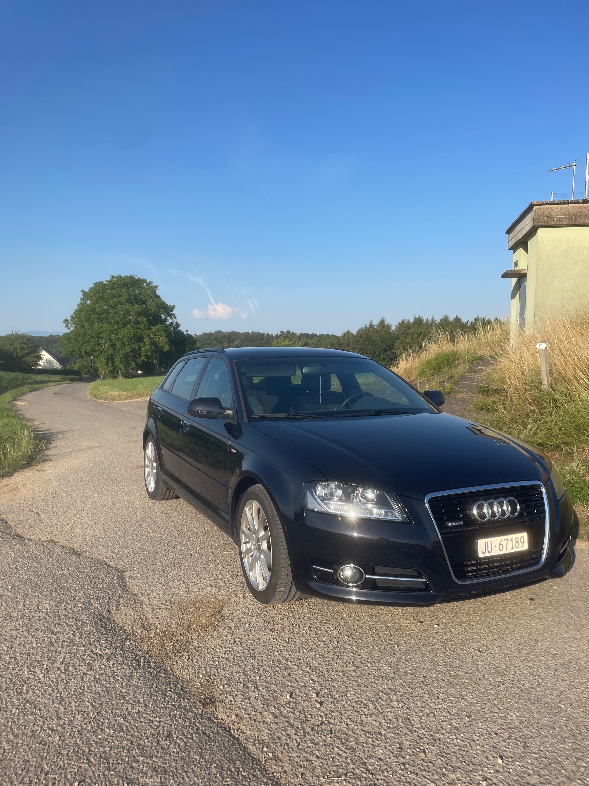 AUDI Audi A3 Sportback 2.0 TDI 170-image-2