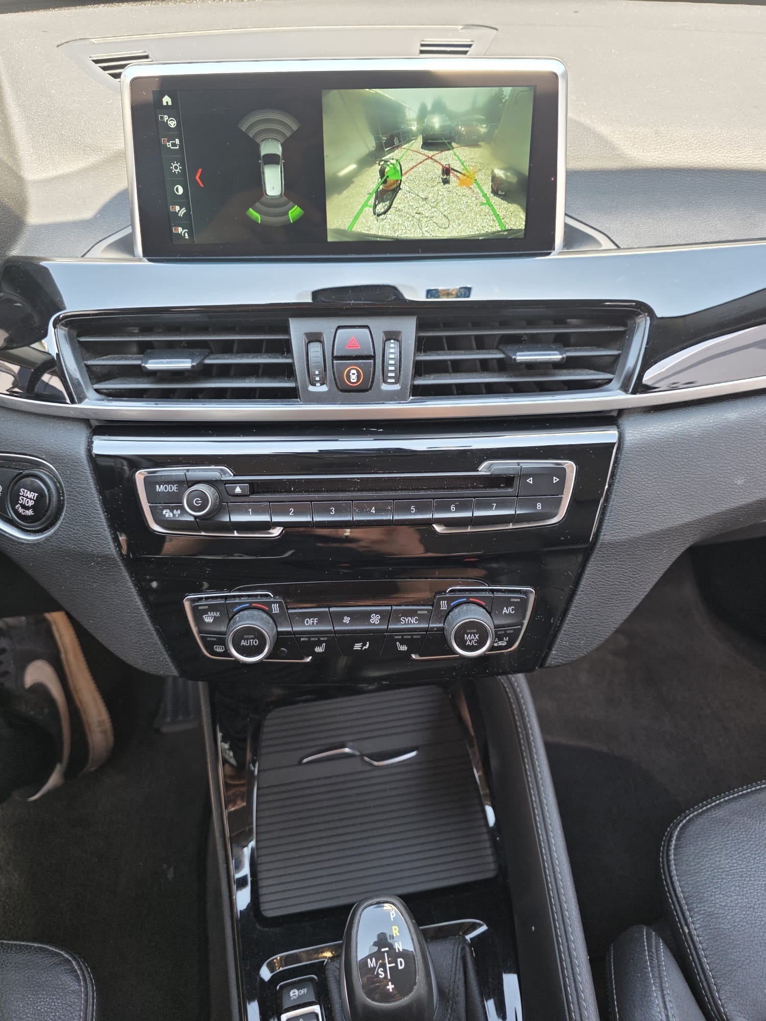 BMW X1 xDrive 20i xLine Steptronic-image-11
