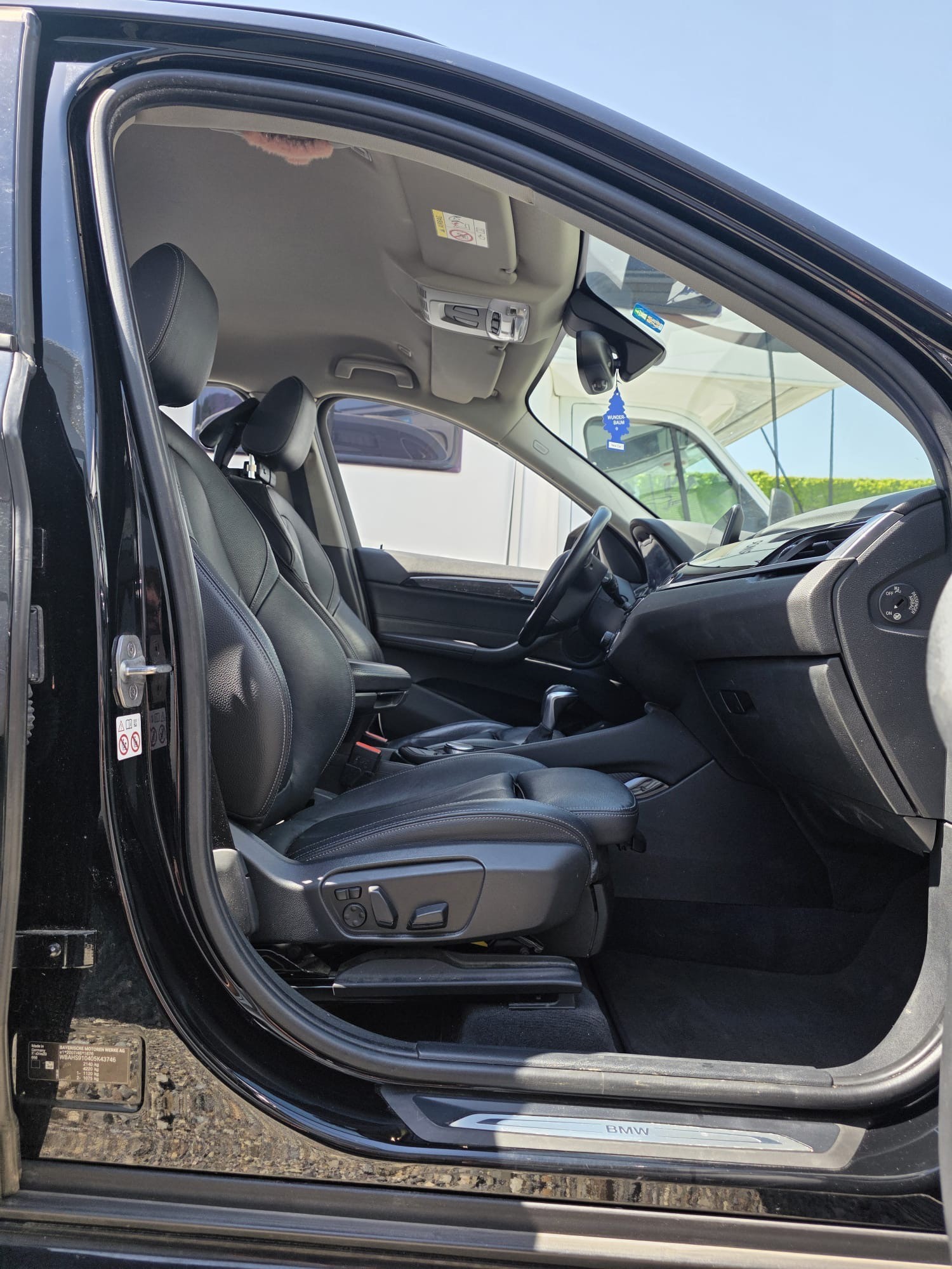 BMW X1 xDrive 20i xLine Steptronic-image-7