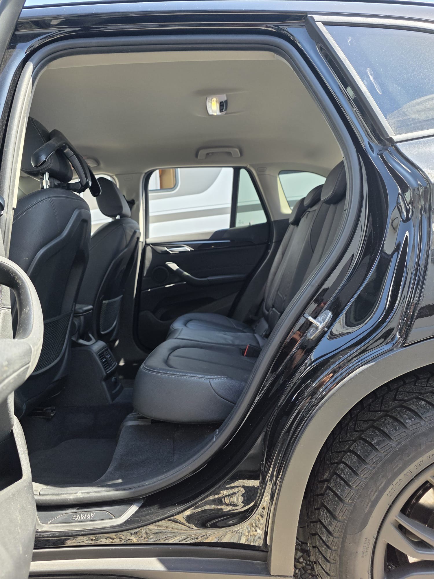BMW X1 xDrive 20i xLine Steptronic-image-8