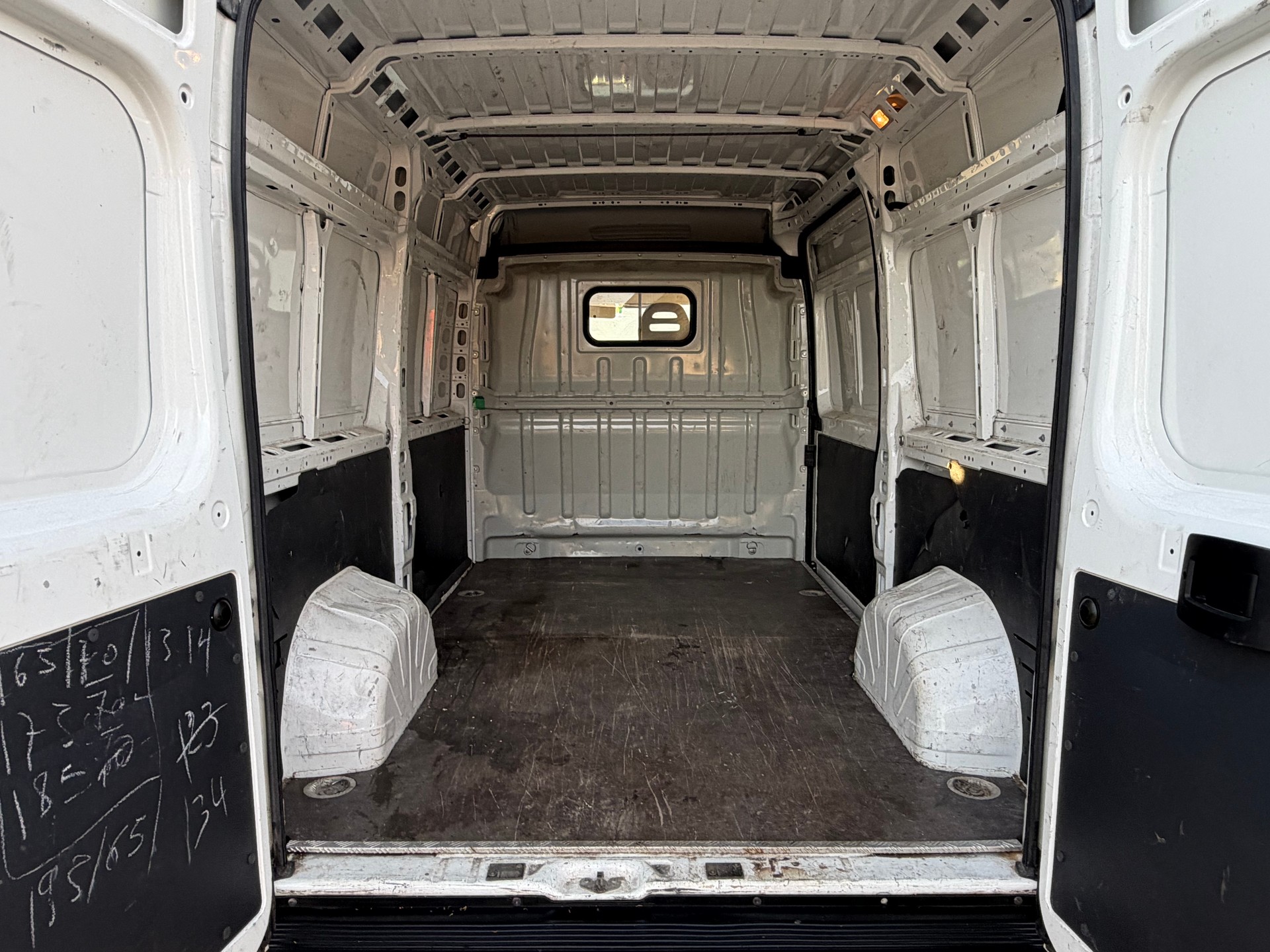 PEUGEOT PEUGEOT BOXER 2.0 HDI L2/H2. 3Sitze-image-7