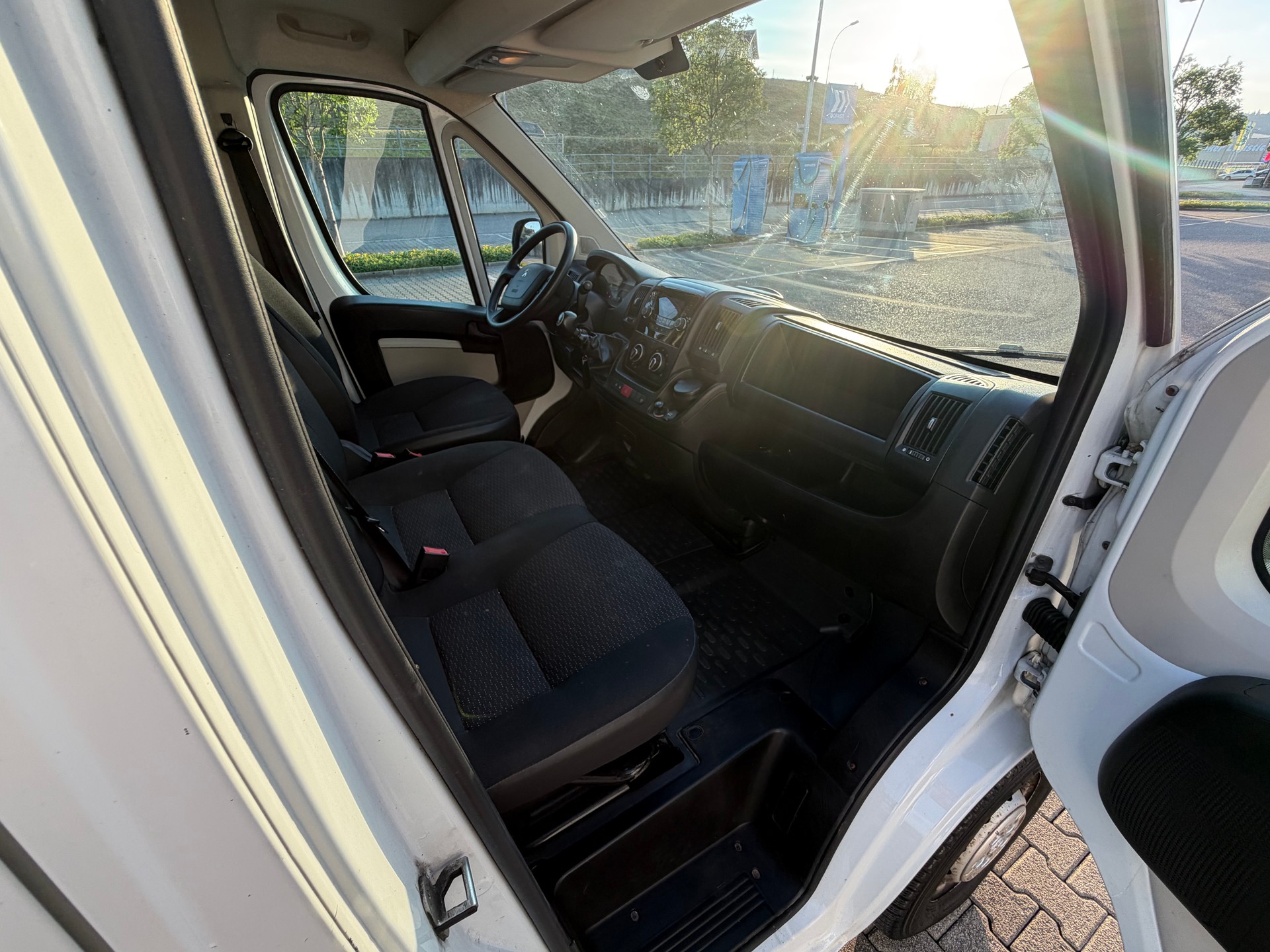PEUGEOT PEUGEOT BOXER 2.0 HDI L2/H2. 3Sitze-image-8