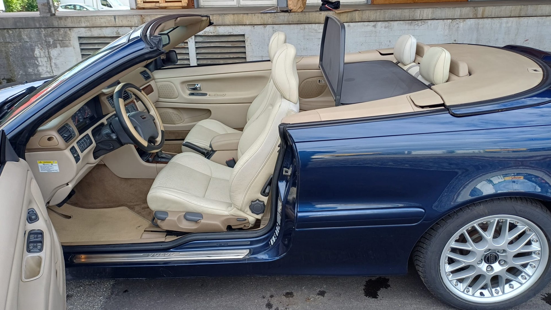VOLVO C70 Cabrio T5 Collection frisch MFK & Service-image-12