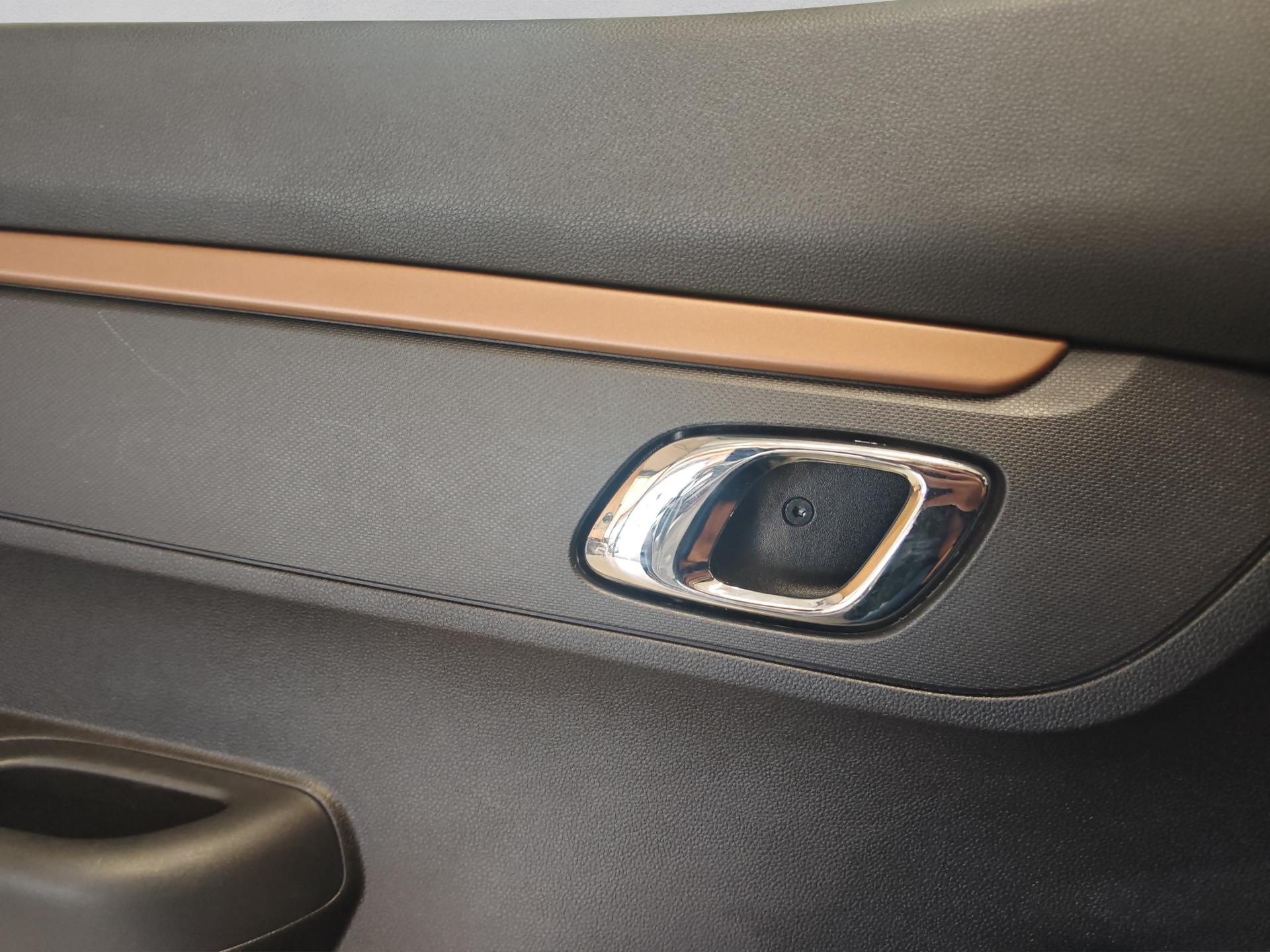 DACIA Spring 27 kWh Electric 65 Extreme-image-22