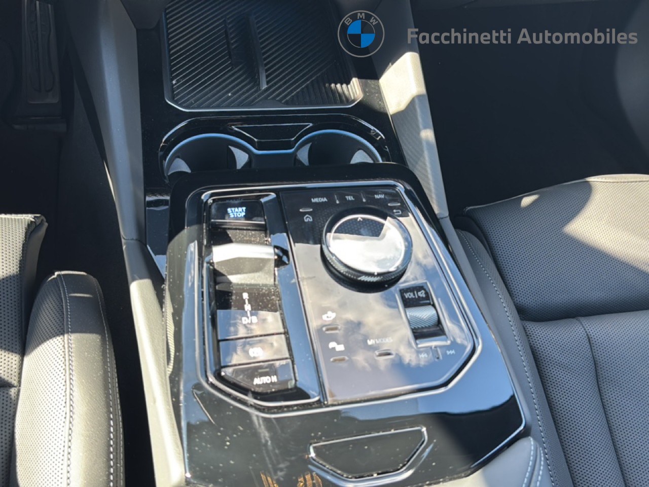 BMW i5 M60 xDrive M Sport Pro-image-15