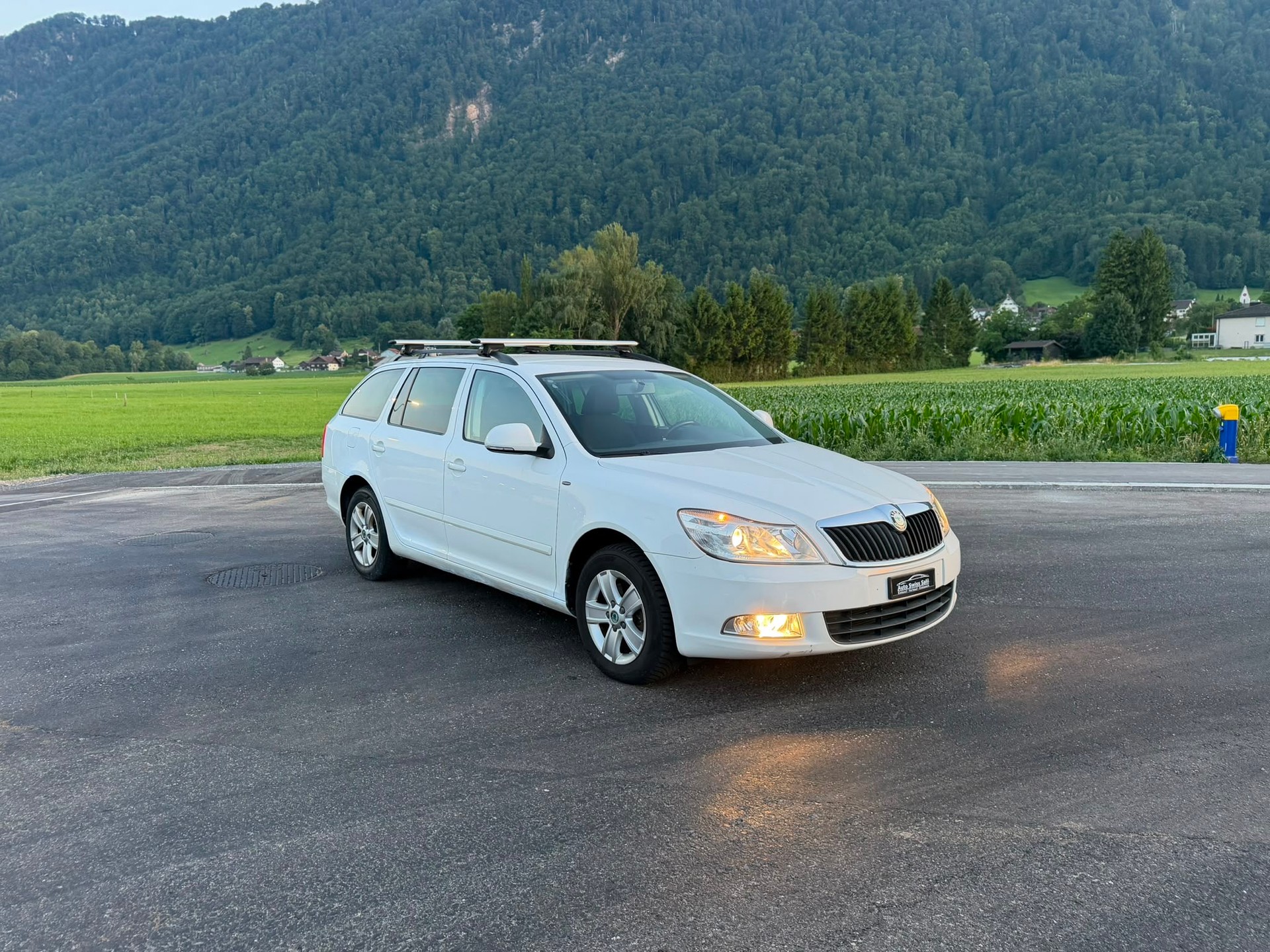 SKODA Octavia Combi 1.8 TSI Laurin & Klement 4x4-image-0
