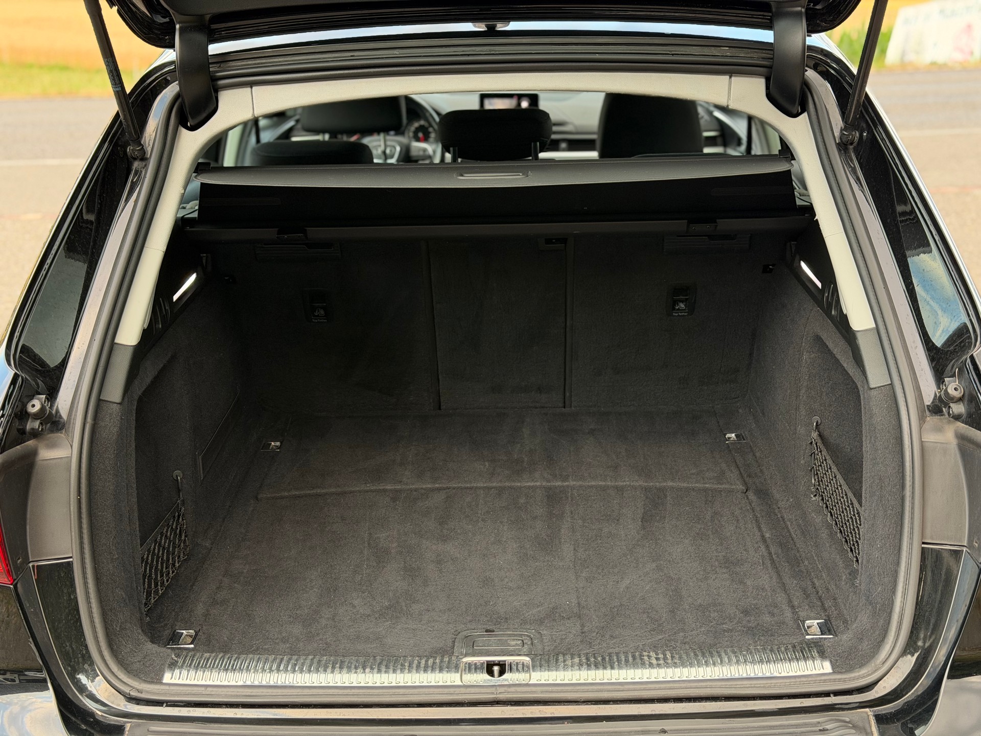 AUDI A4 Avant 2.0 TDI S-tronic-image-7