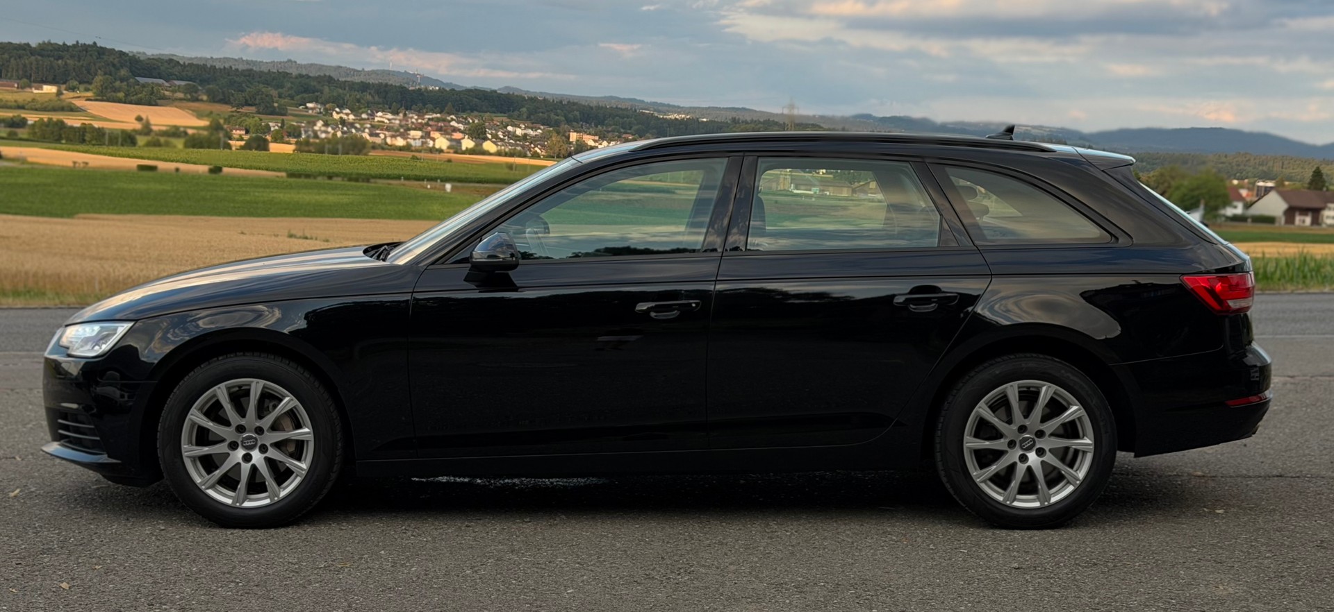 AUDI A4 Avant 2.0 TDI S-tronic-image-3