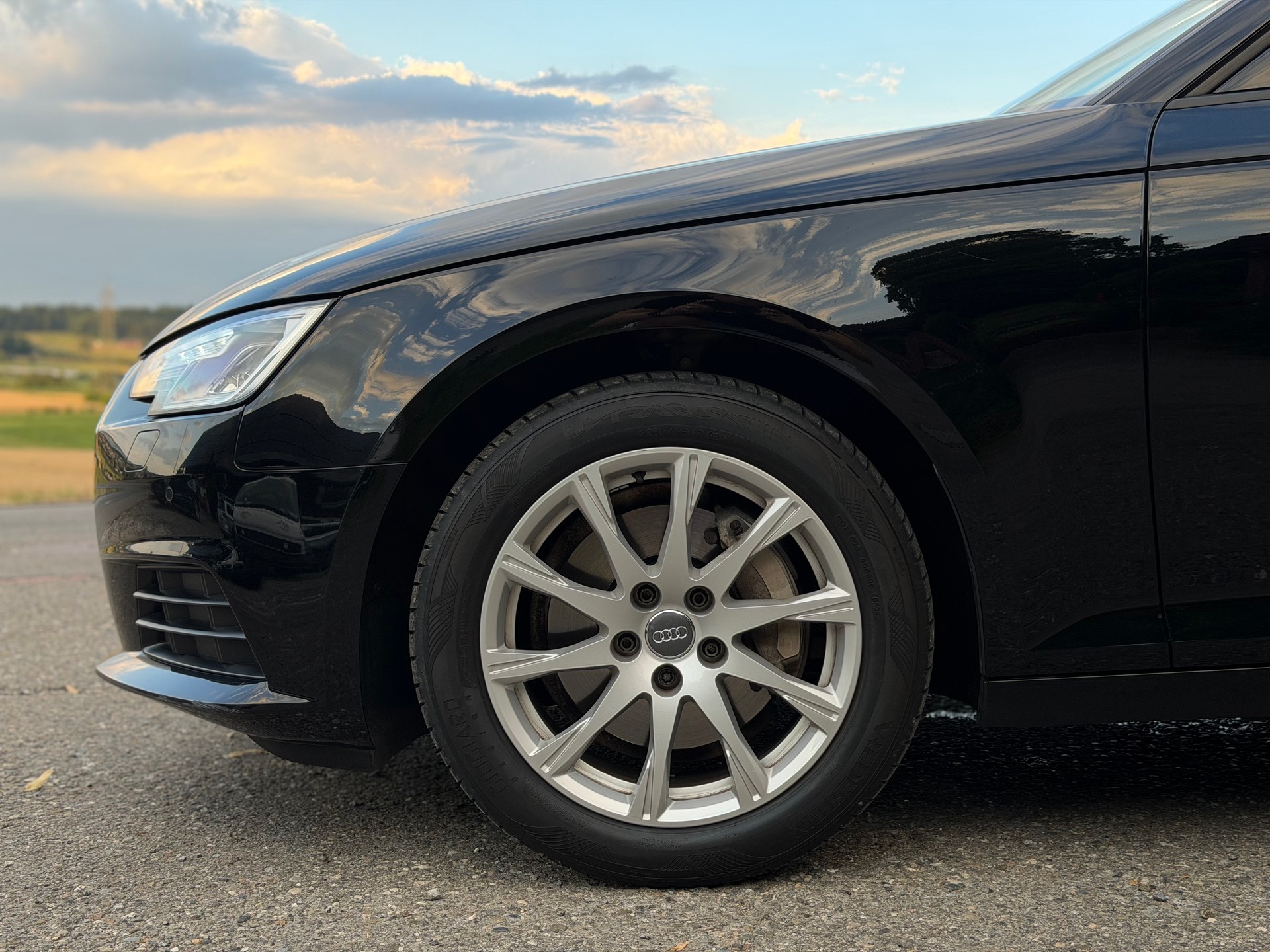 AUDI A4 Avant 2.0 TDI S-tronic-image-2