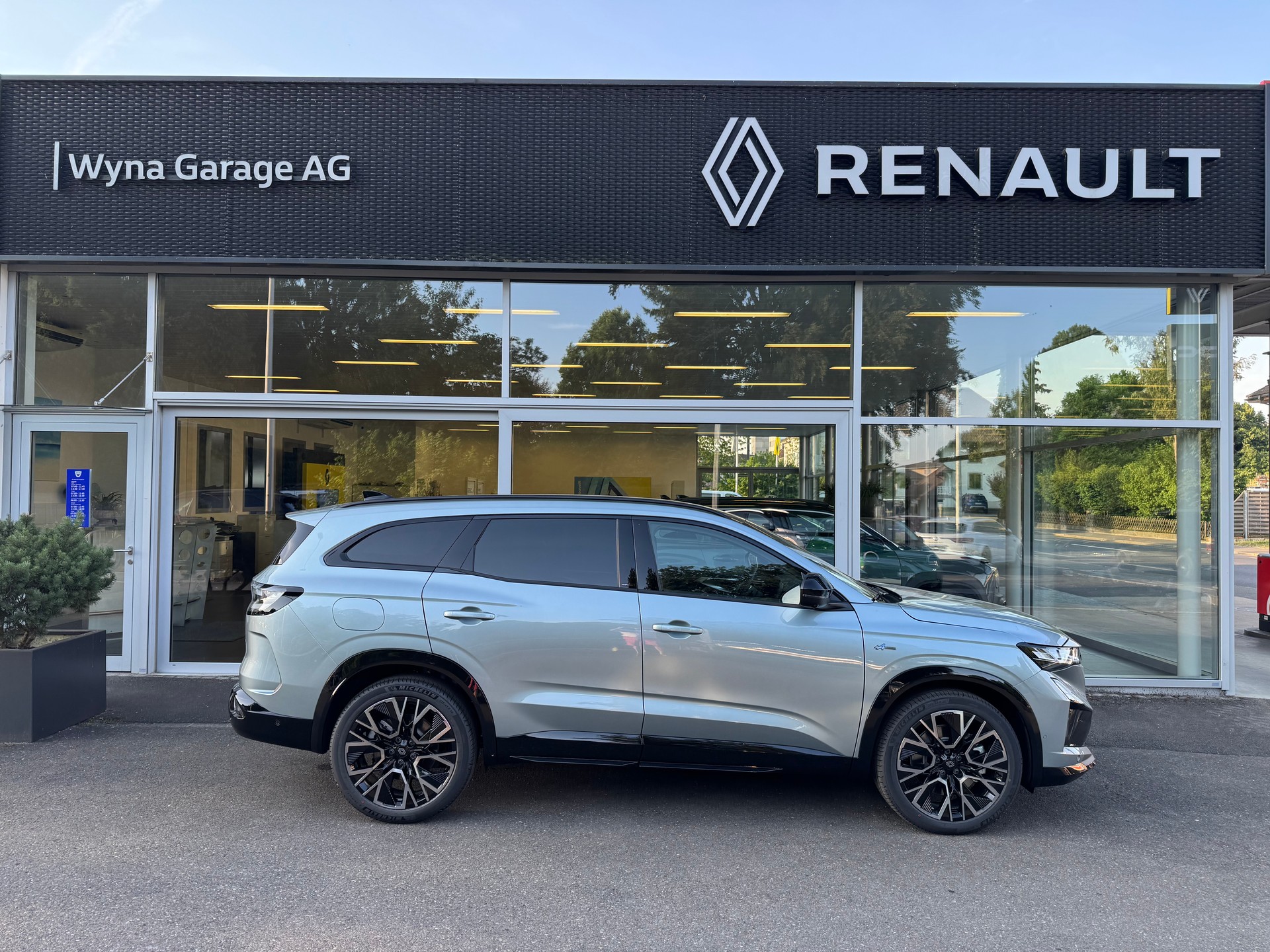 RENAULT Espace 1.2 E-Tech 200 Esprit Alpine 5-Sitze-image-0