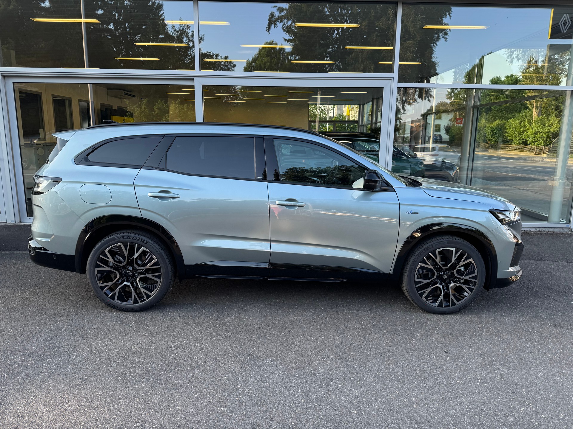 RENAULT Espace 1.2 E-Tech 200 Esprit Alpine 5-Sitze-image-1