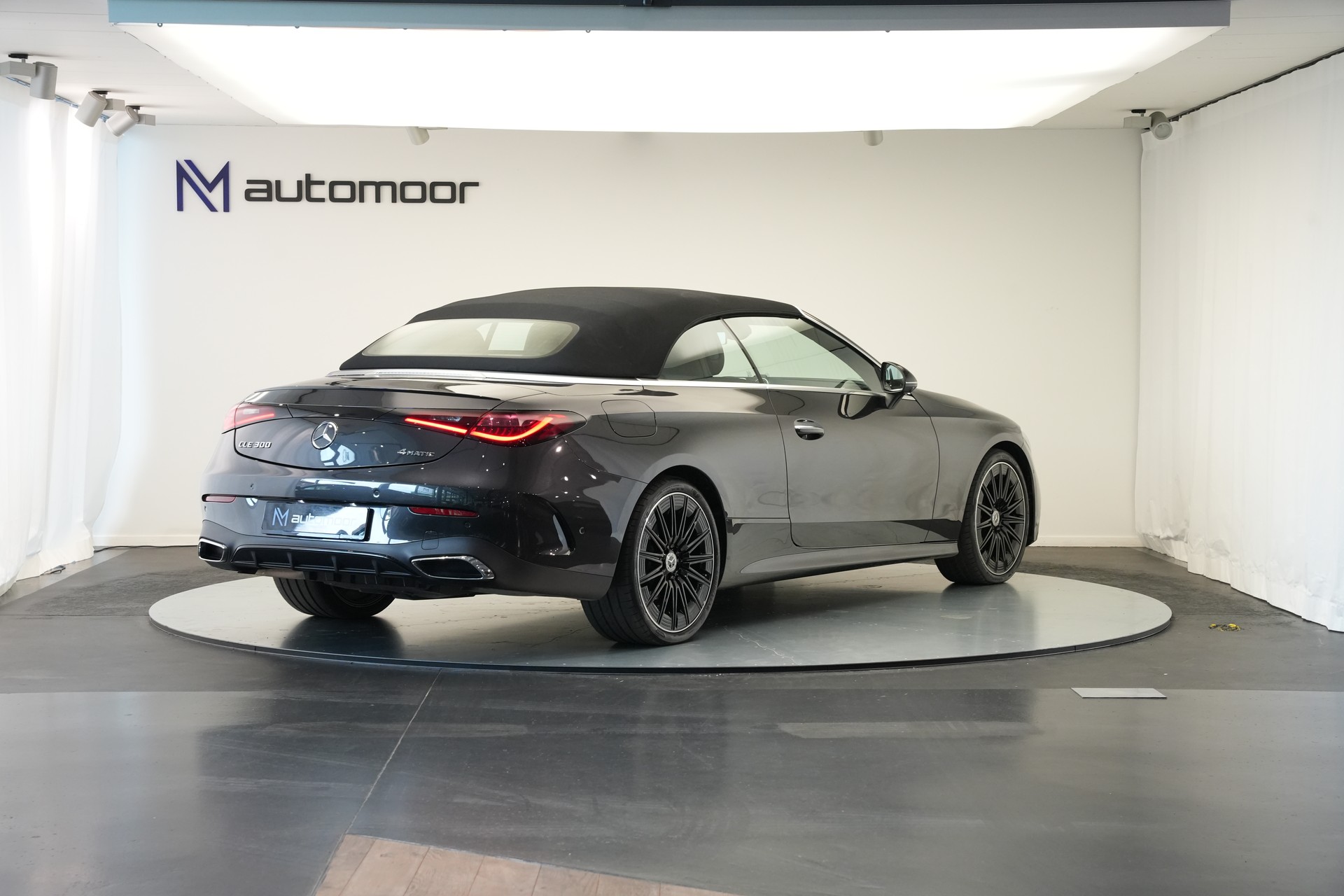 MERCEDES-BENZ CLE 300 Cabrio 4Matic 9G-Tronic *CH-Fahrzeug* *Burmester* *HuD*-image-10