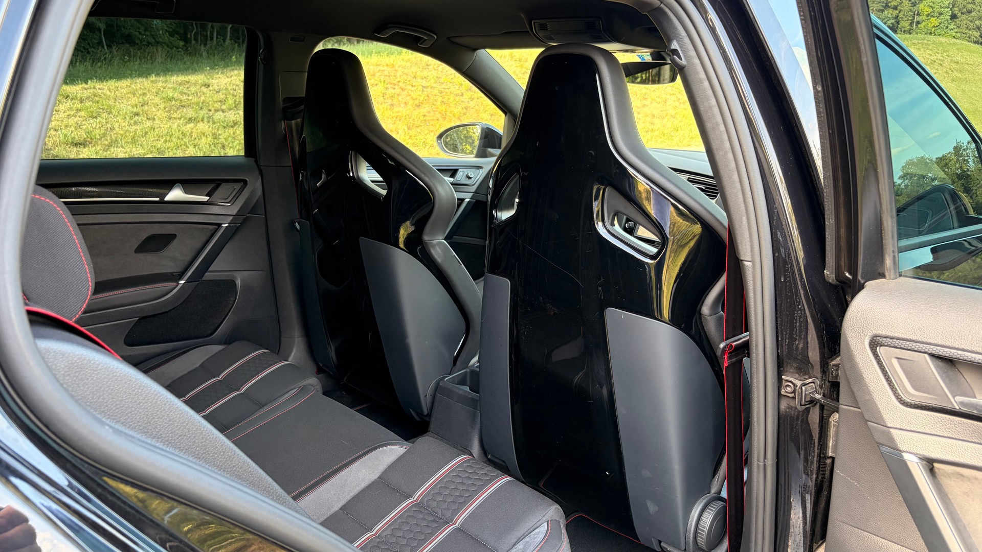 VW Golf 2.0 TSI GTI Clubsport-image-12