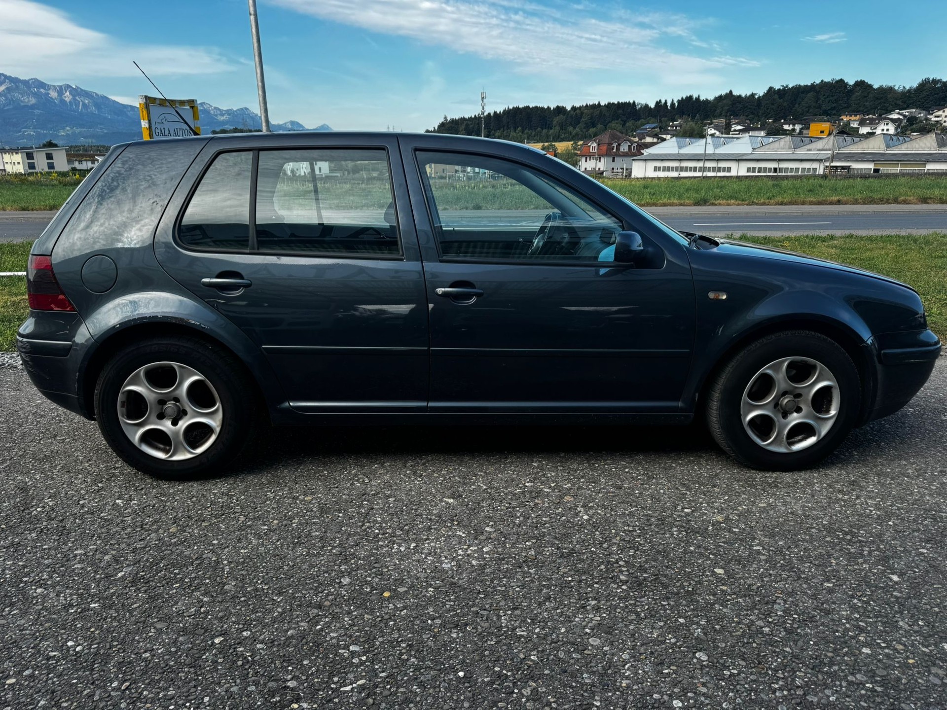 VW Golf 1.8 GTI-image-3
