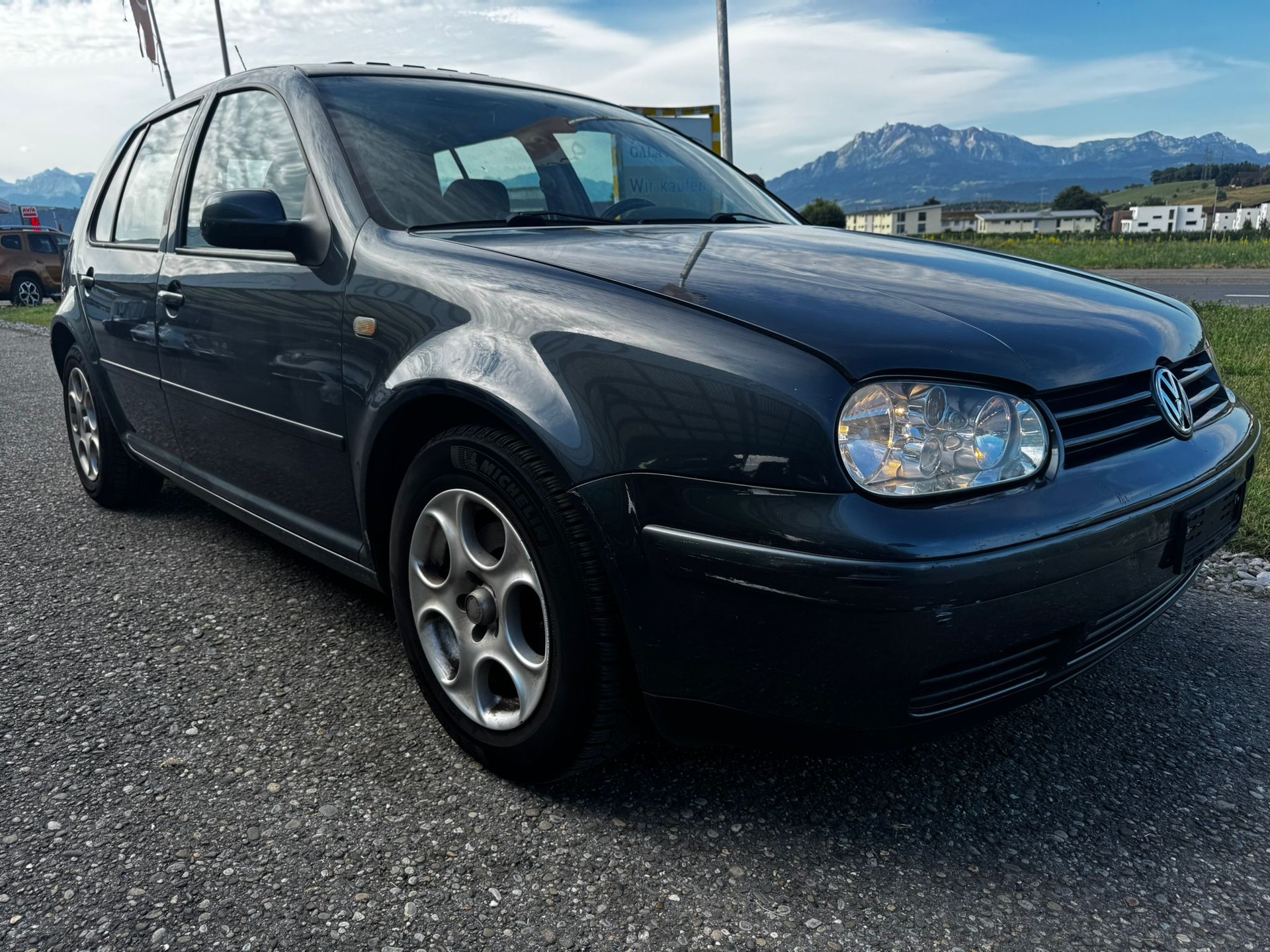 VW Golf 1.8 GTI-image-2