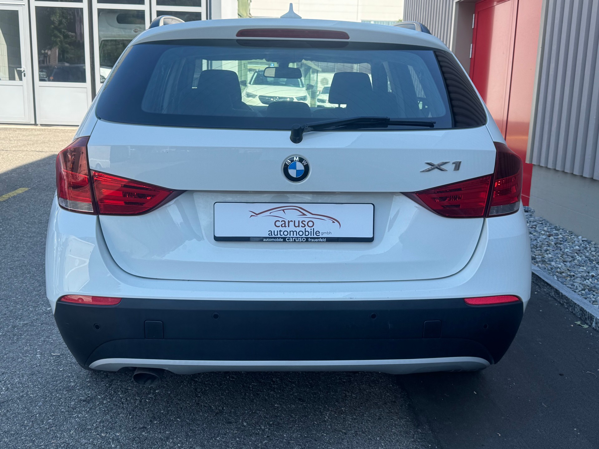 BMW X1 xDrive 18d-image-3