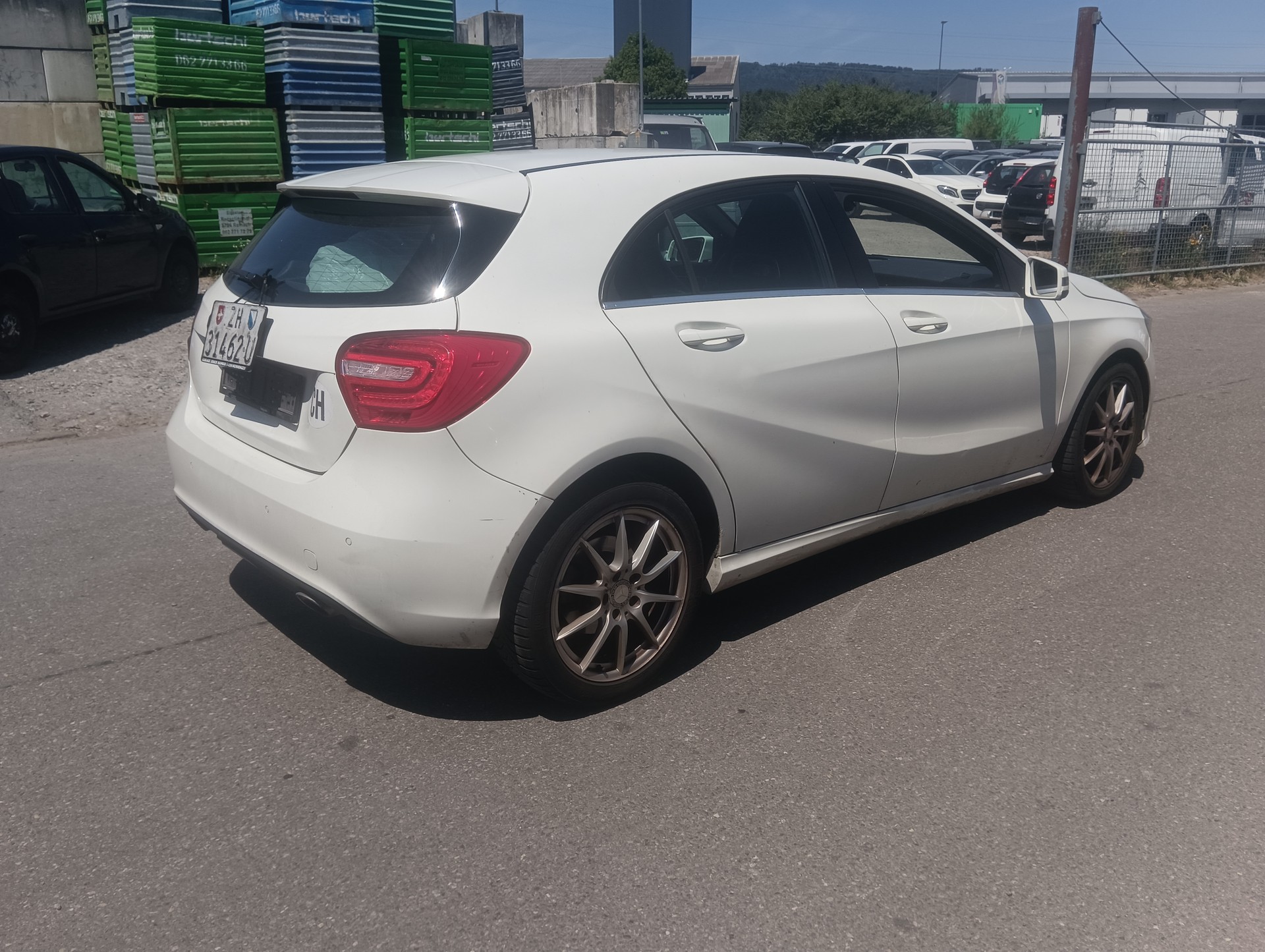 MERCEDES-BENZ A 200-image-2