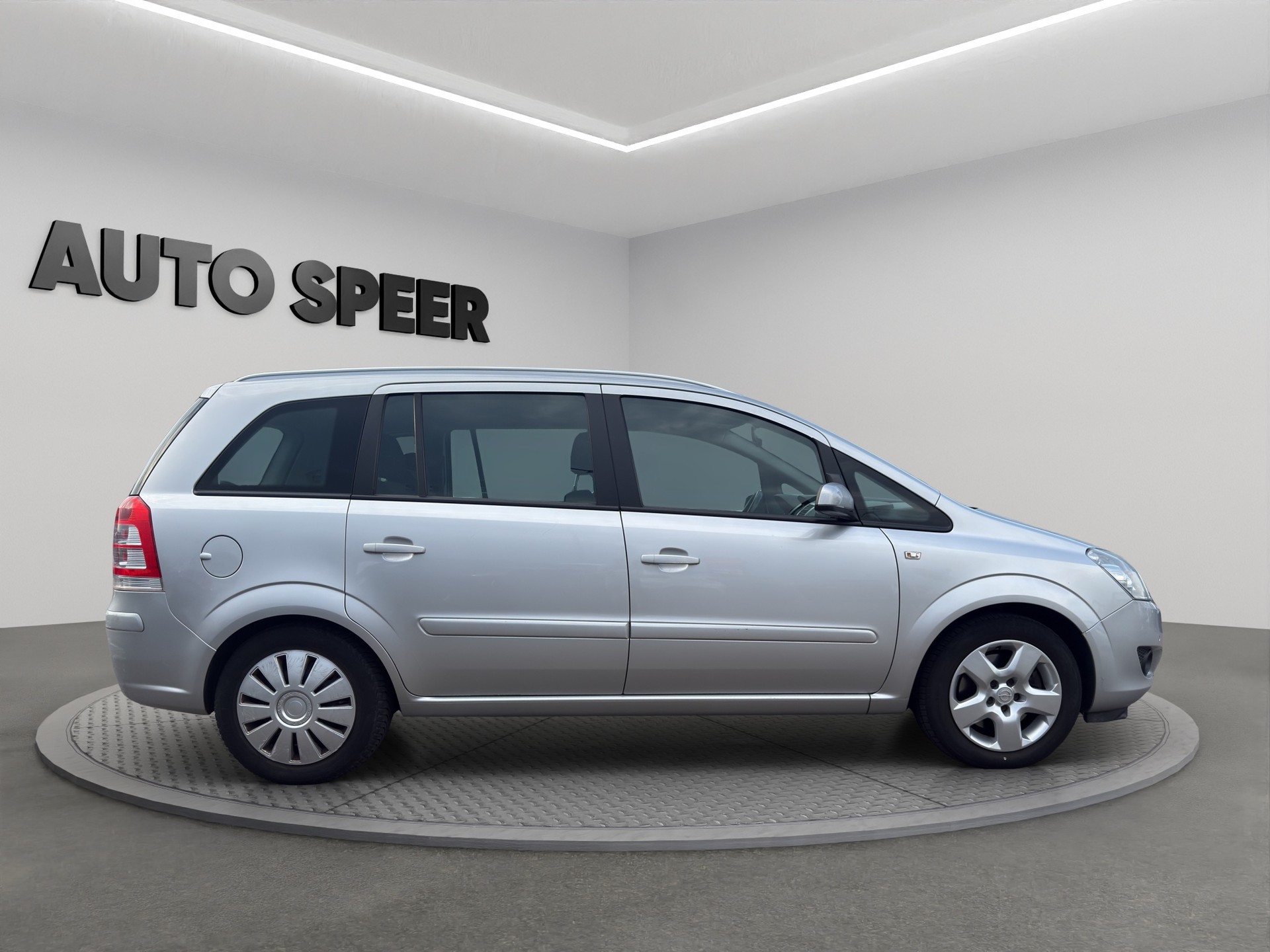 OPEL Zafira 2.2 16V Direct Enjoy-image-2