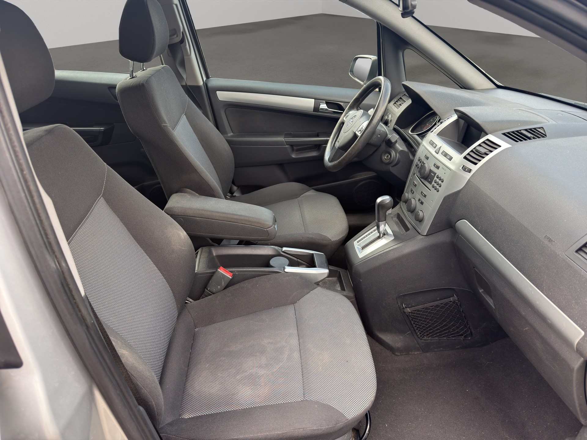 OPEL Zafira 2.2 16V Direct Enjoy-image-8