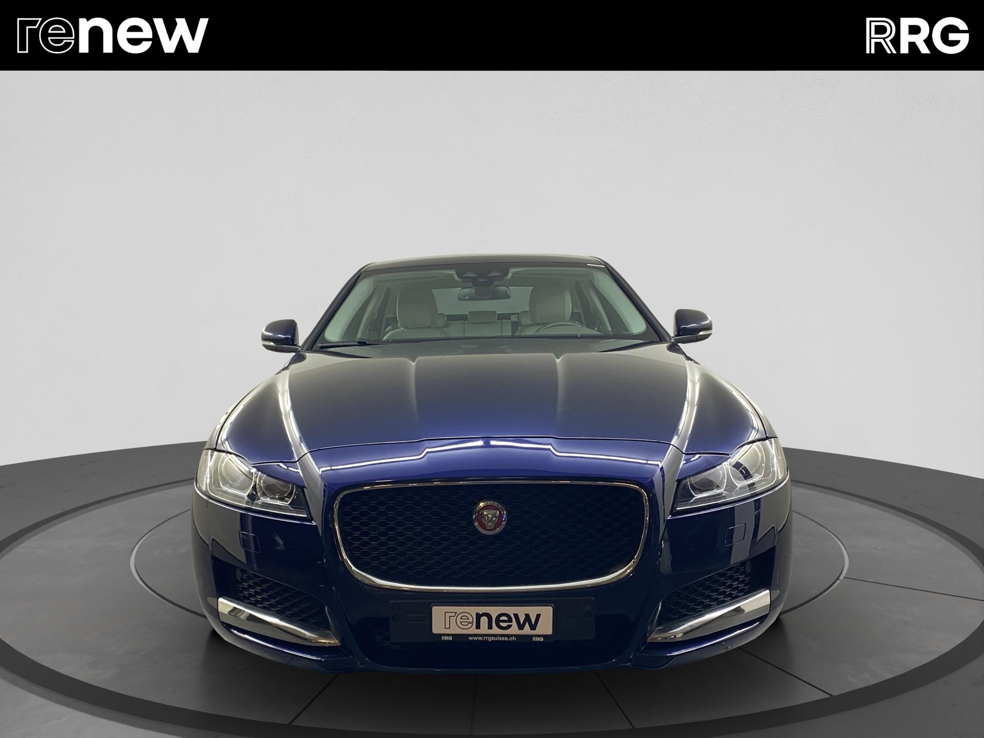 JAGUAR XF 20d Prestige Automatic-image-7