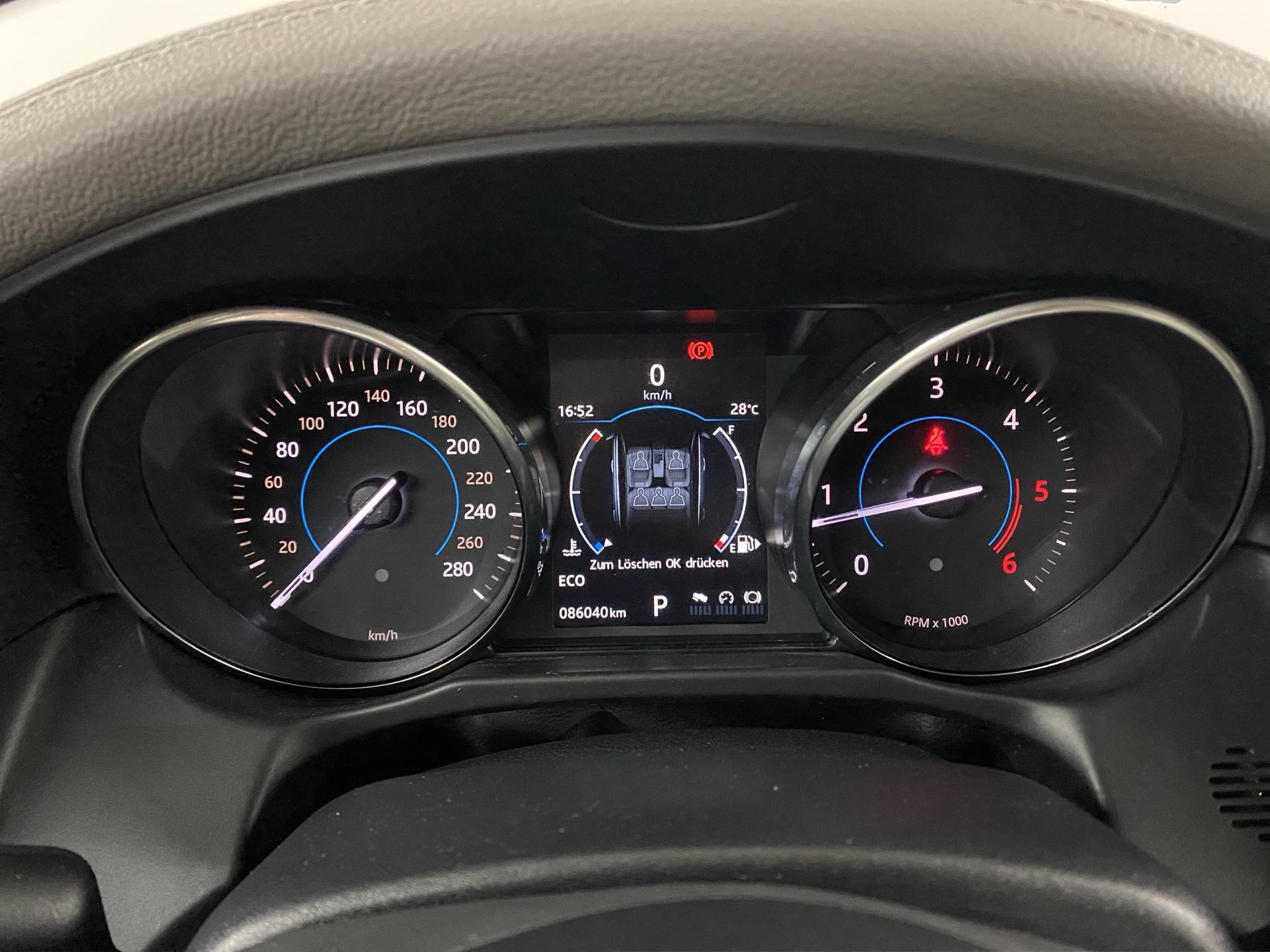 JAGUAR XF 20d Prestige Automatic-image-10