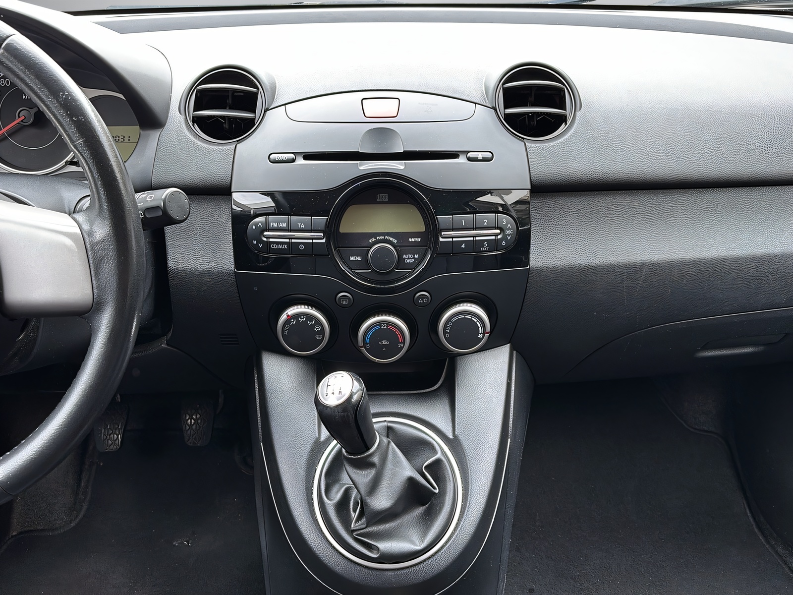 MAZDA 2 1.3 84 MZR Exclusive-image-5