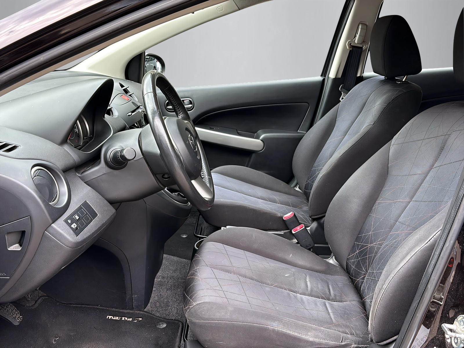 MAZDA 2 1.3 84 MZR Exclusive-showroom-element-2