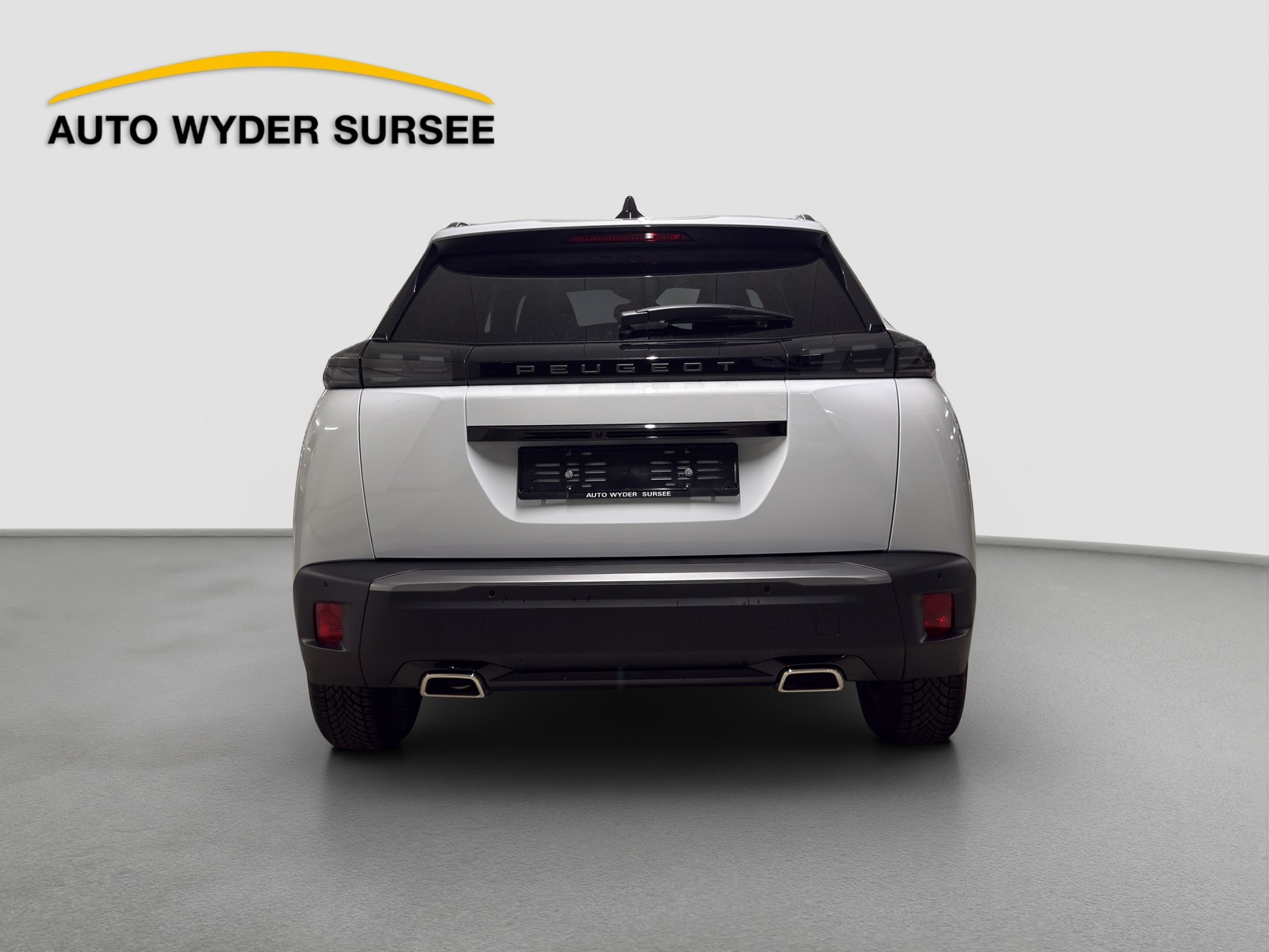 PEUGEOT 2008 1.2 Hybrid 145 Allure Premium-image-4