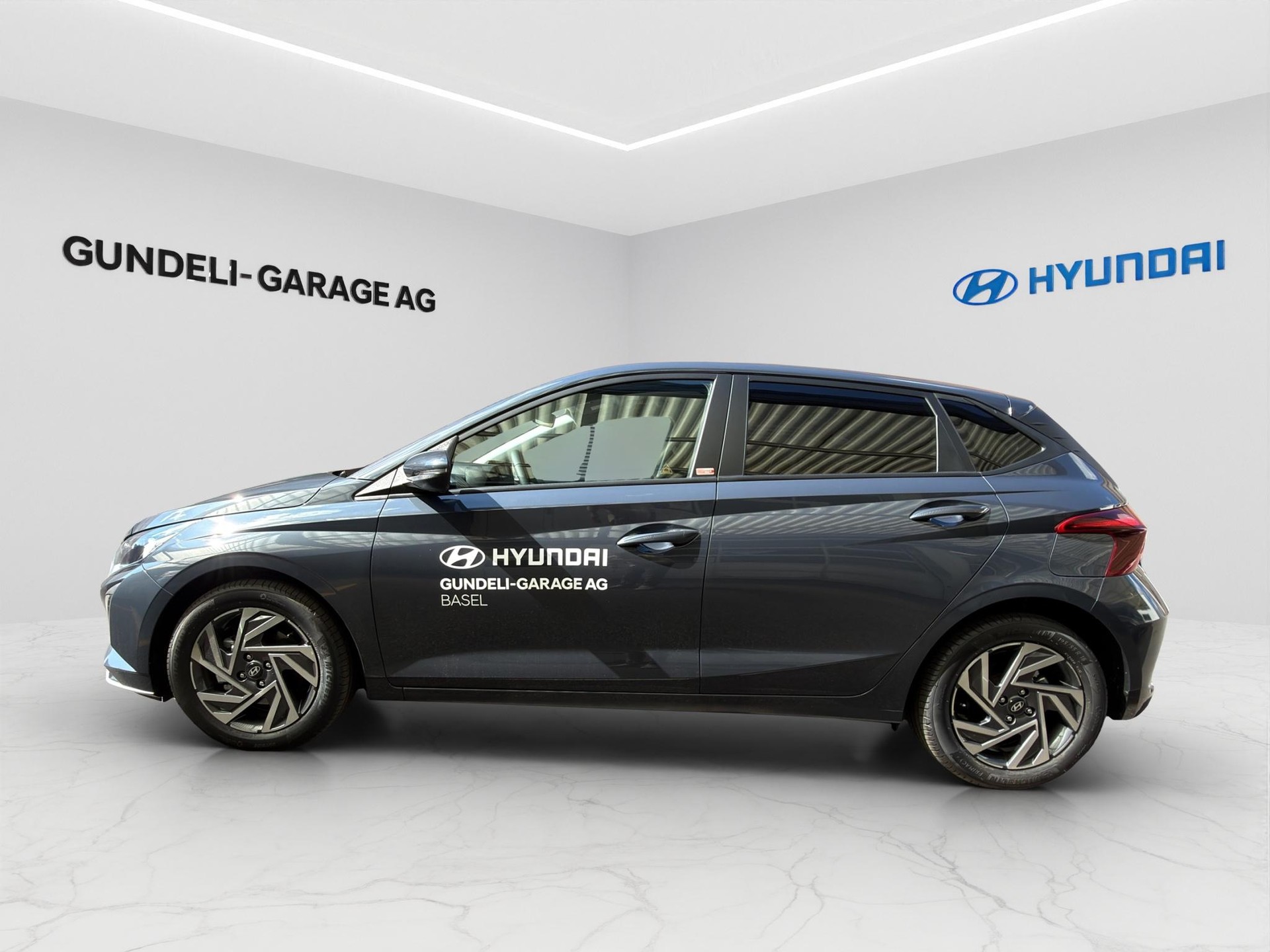 HYUNDAI i20 1.0 T-GDi Amplia DCT-showroom-element-1
