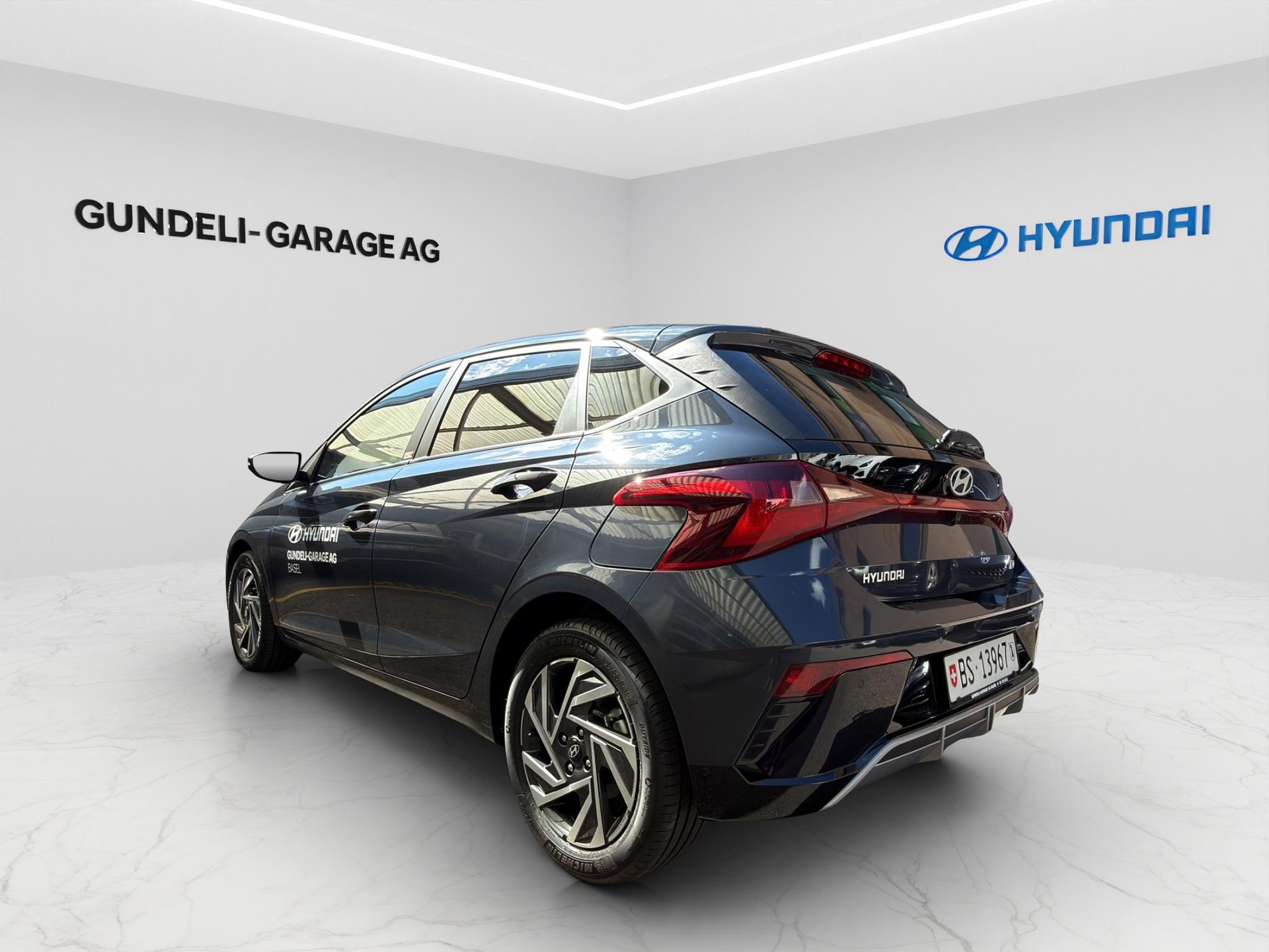 HYUNDAI i20 1.0 T-GDi Amplia DCT-showroom-element-3