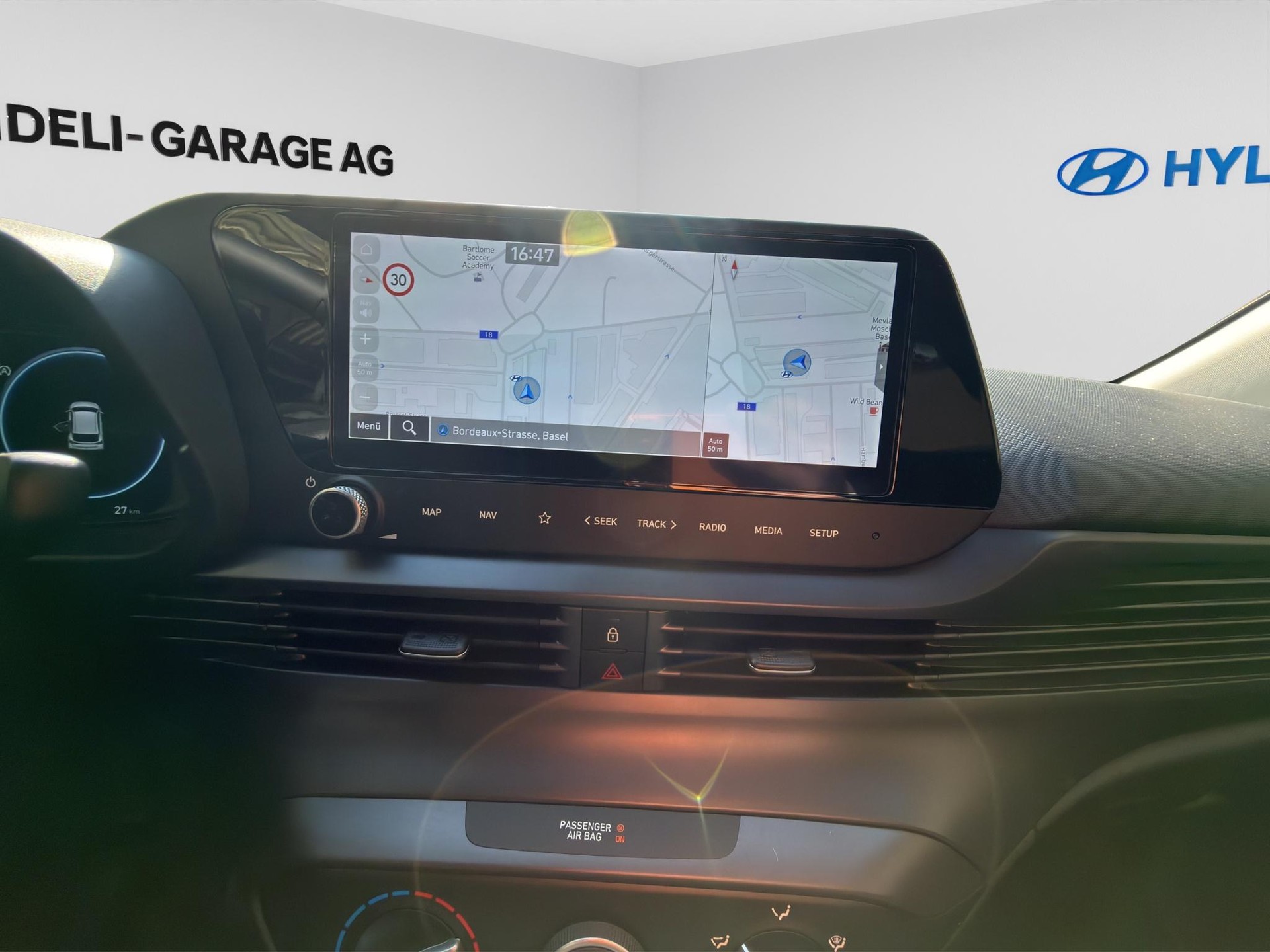 HYUNDAI i20 1.0 T-GDi Amplia DCT-image-13