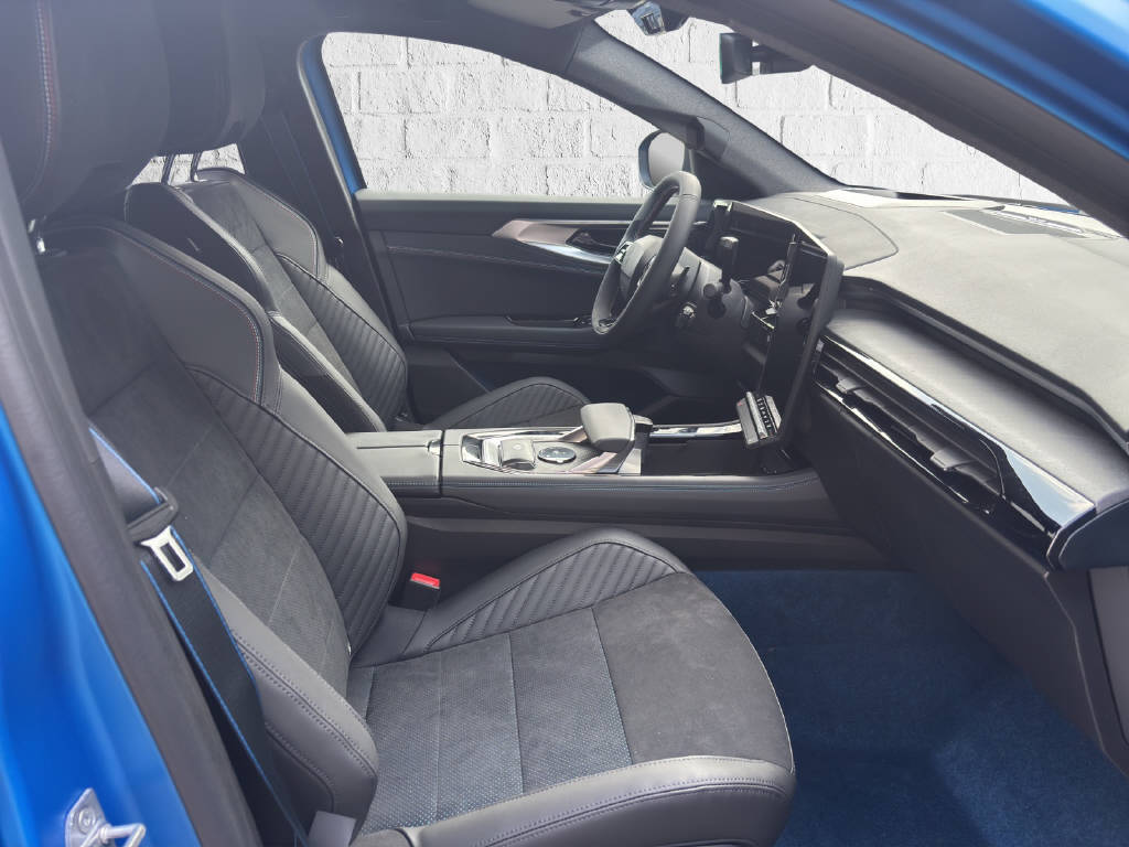 RENAULT Rafale 1.2 E-Tech Plug-in Atelier Alpine-image-10
