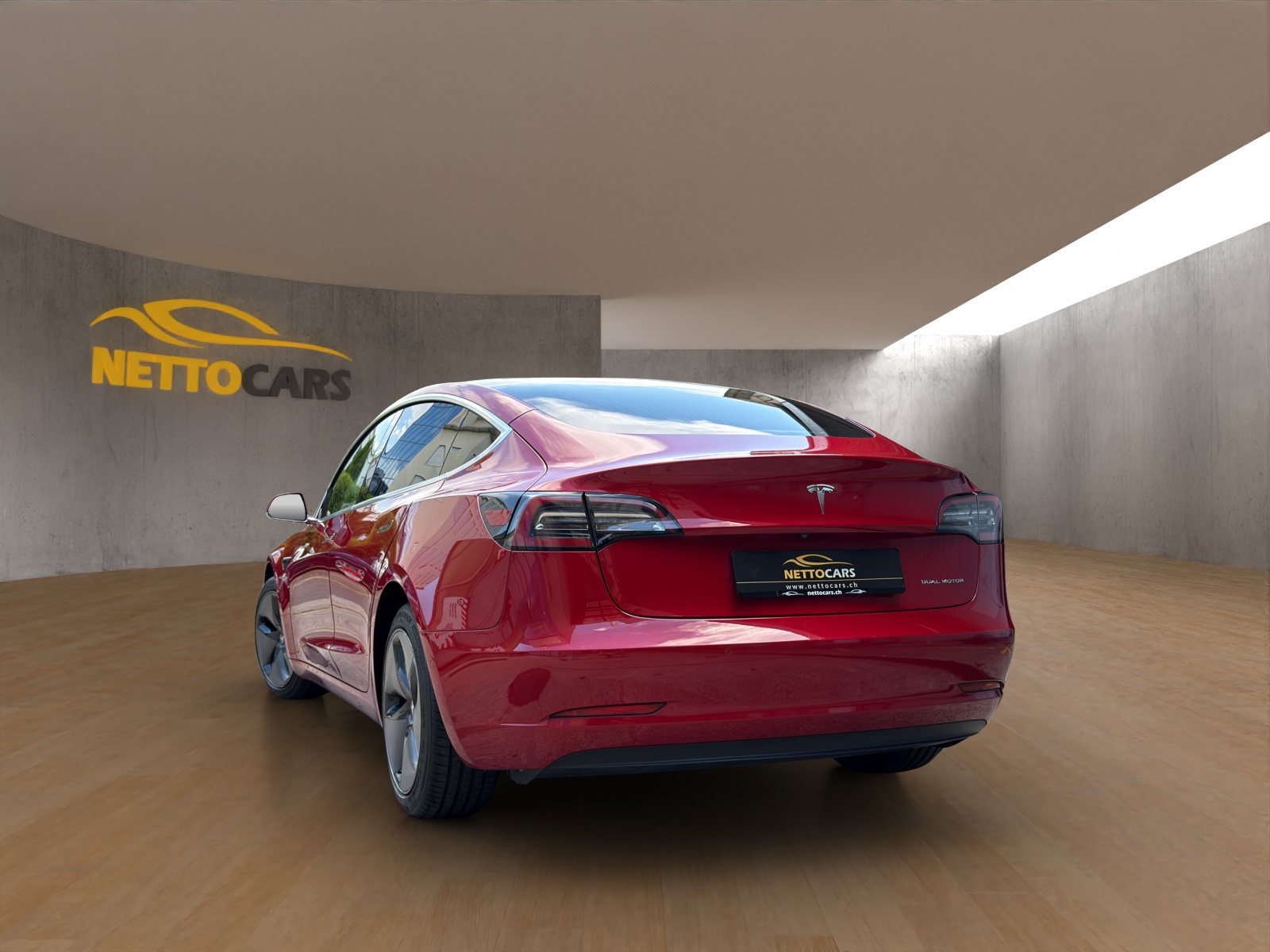TESLA Model 3 Long Range Dual Motor AWD-showroom-element-1